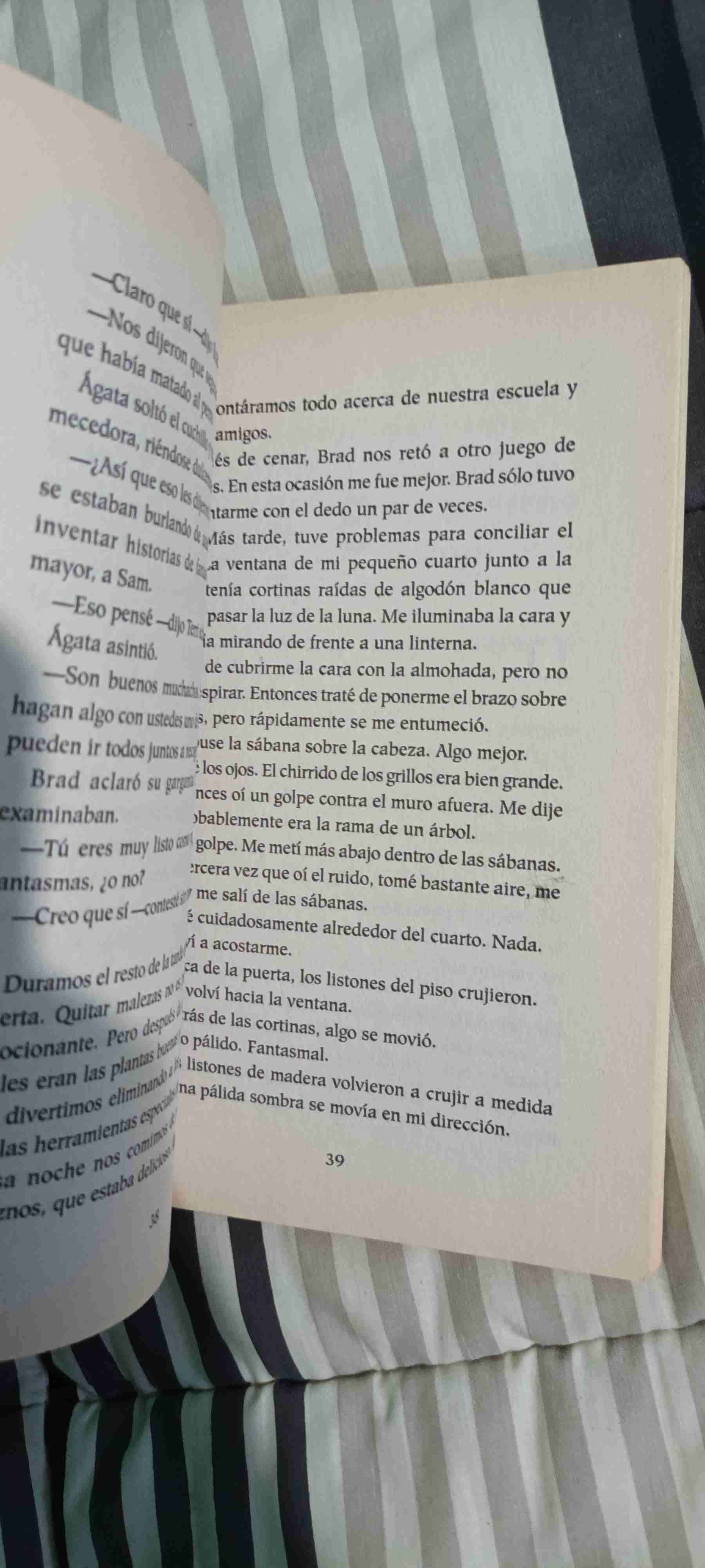 Libro Escalofríos Playa Fantasma - miniatura 3