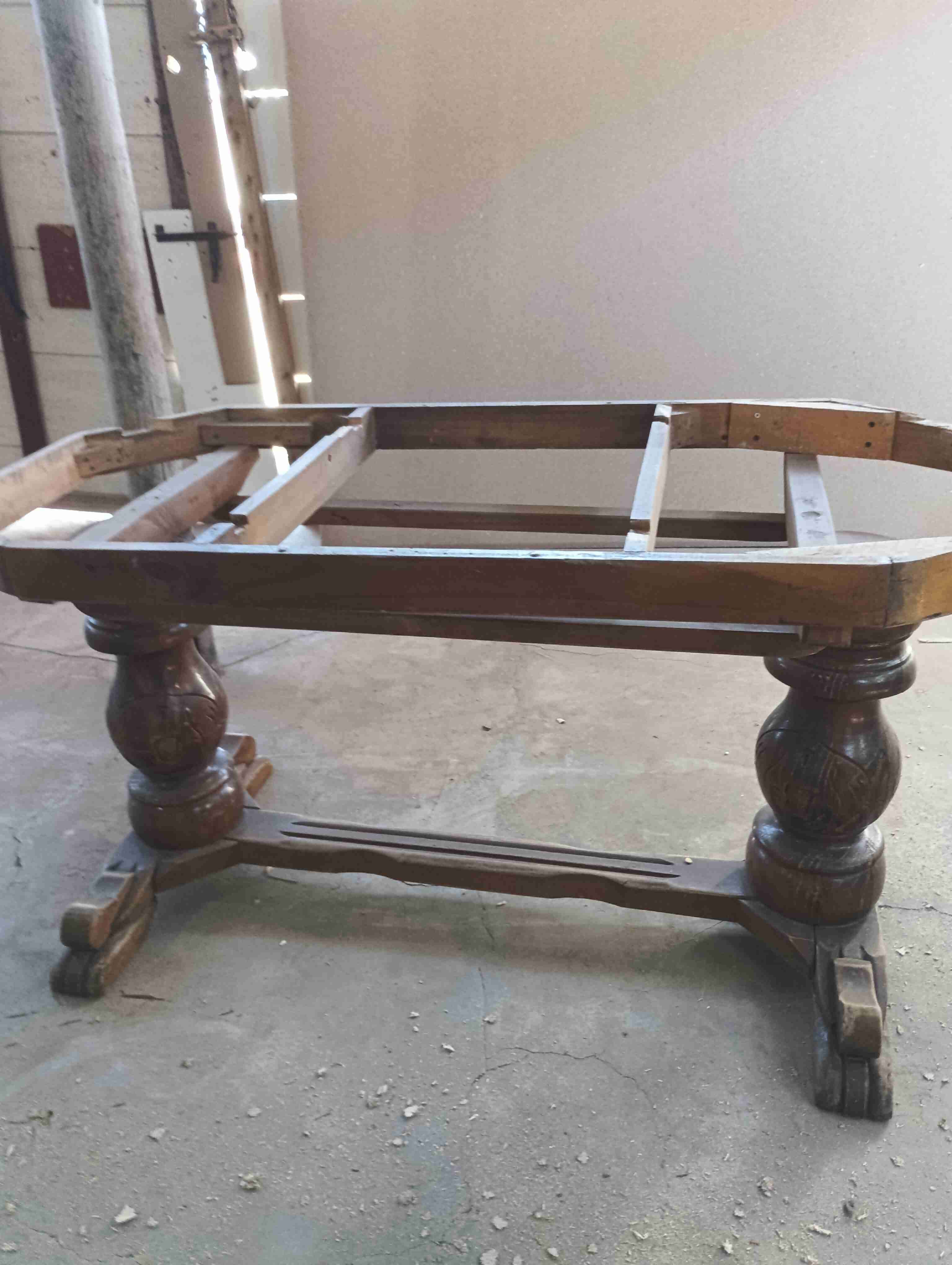 Base de mesa de madera tallada - 4