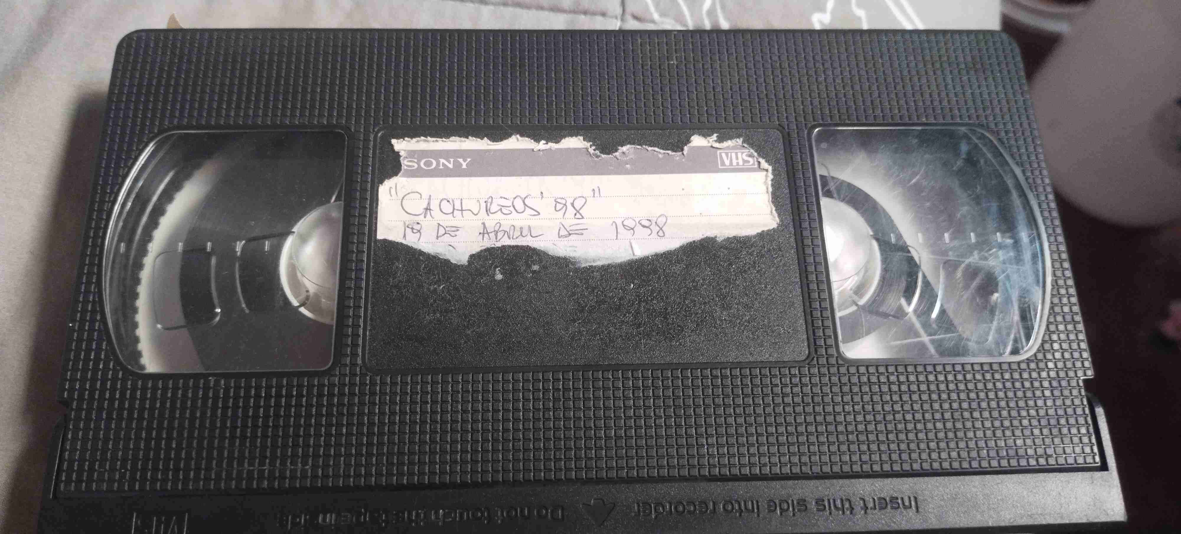 CACHUREOS 1998 VHS - miniatura 2