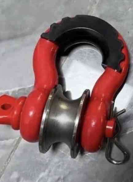 Grillete con roladana rojo