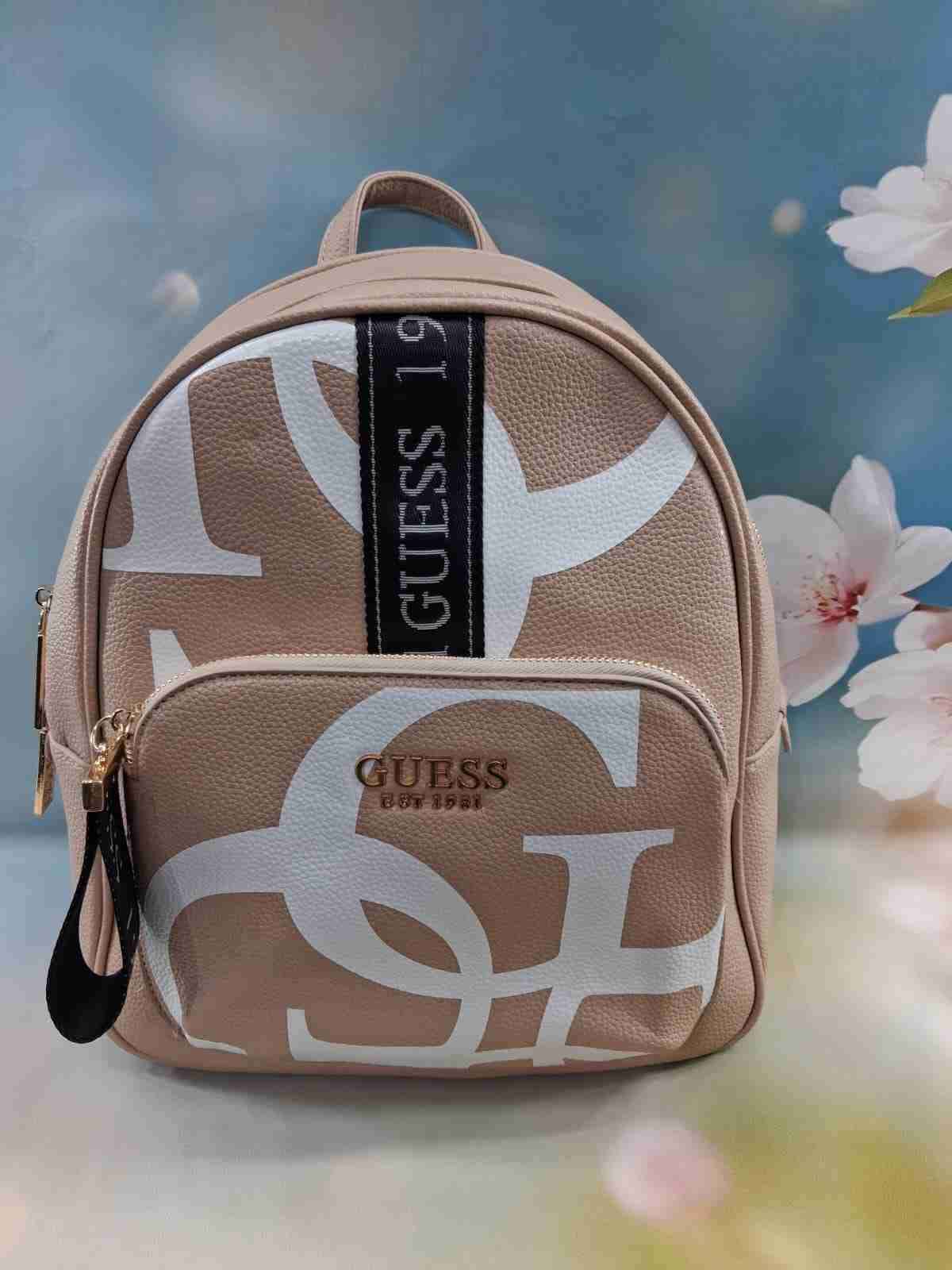 Mochila Guess beige con logo