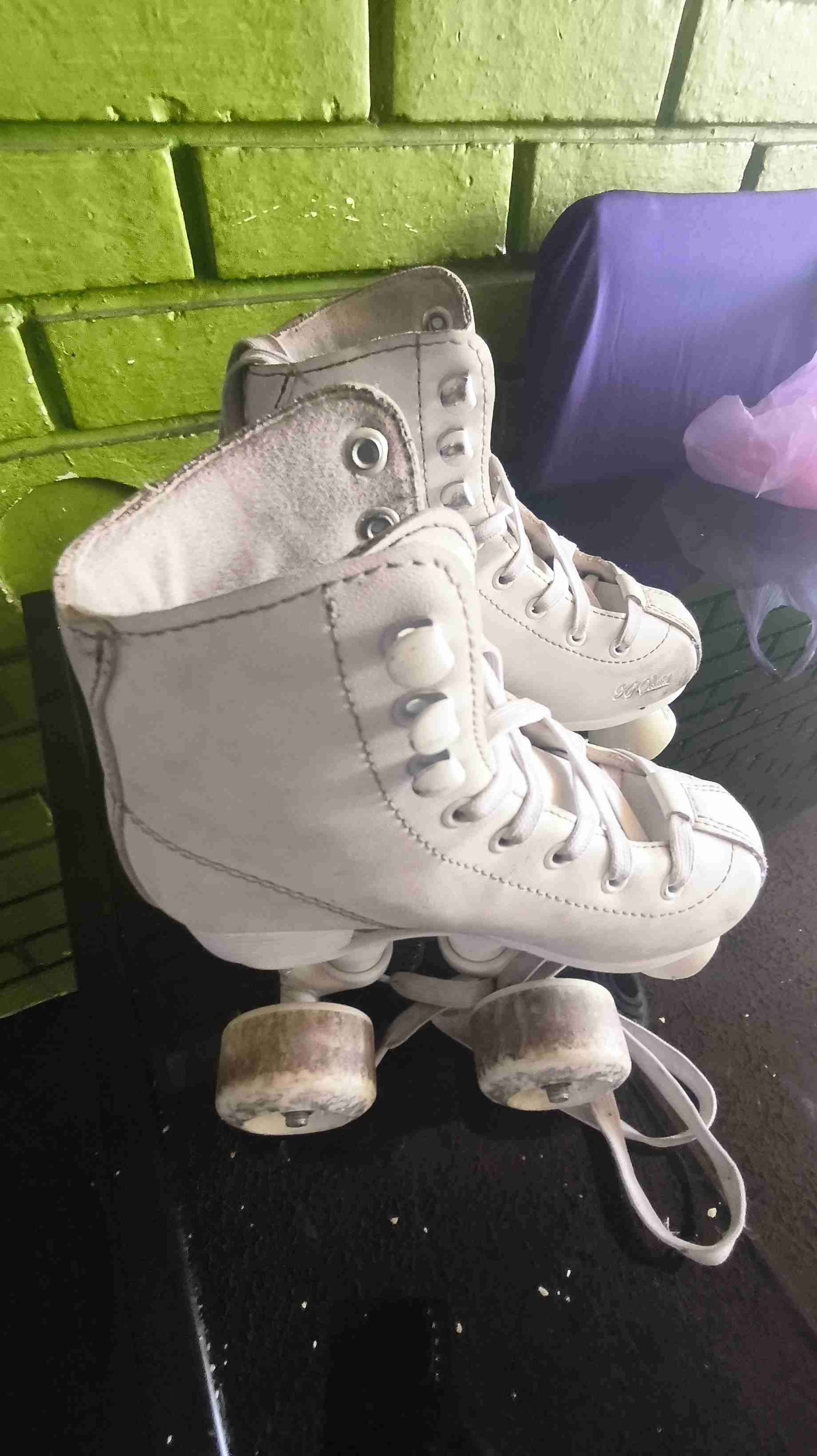 PATINES BLANCOS