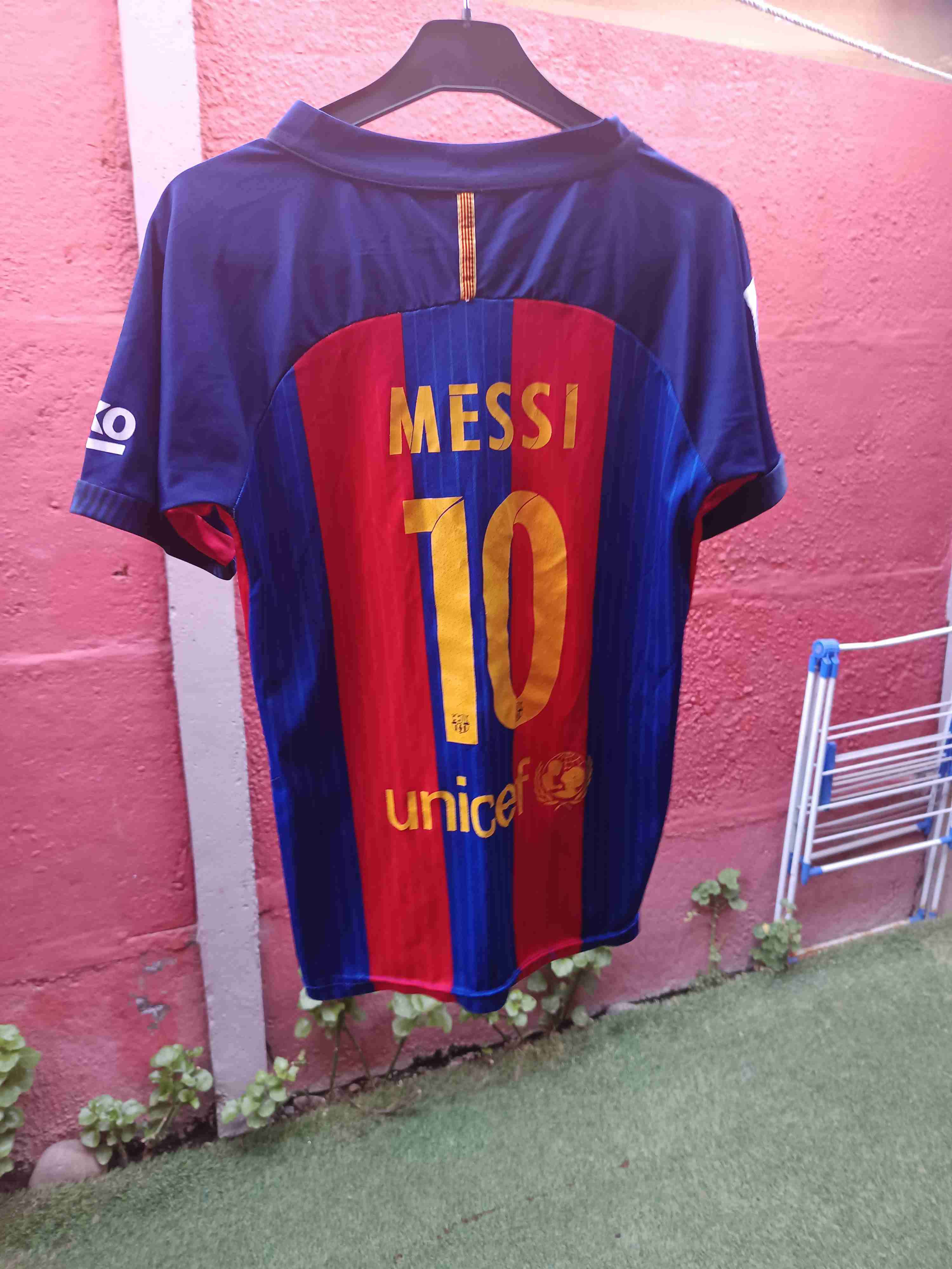 Camiseta Arsenal roja y blanca - miniatura 4