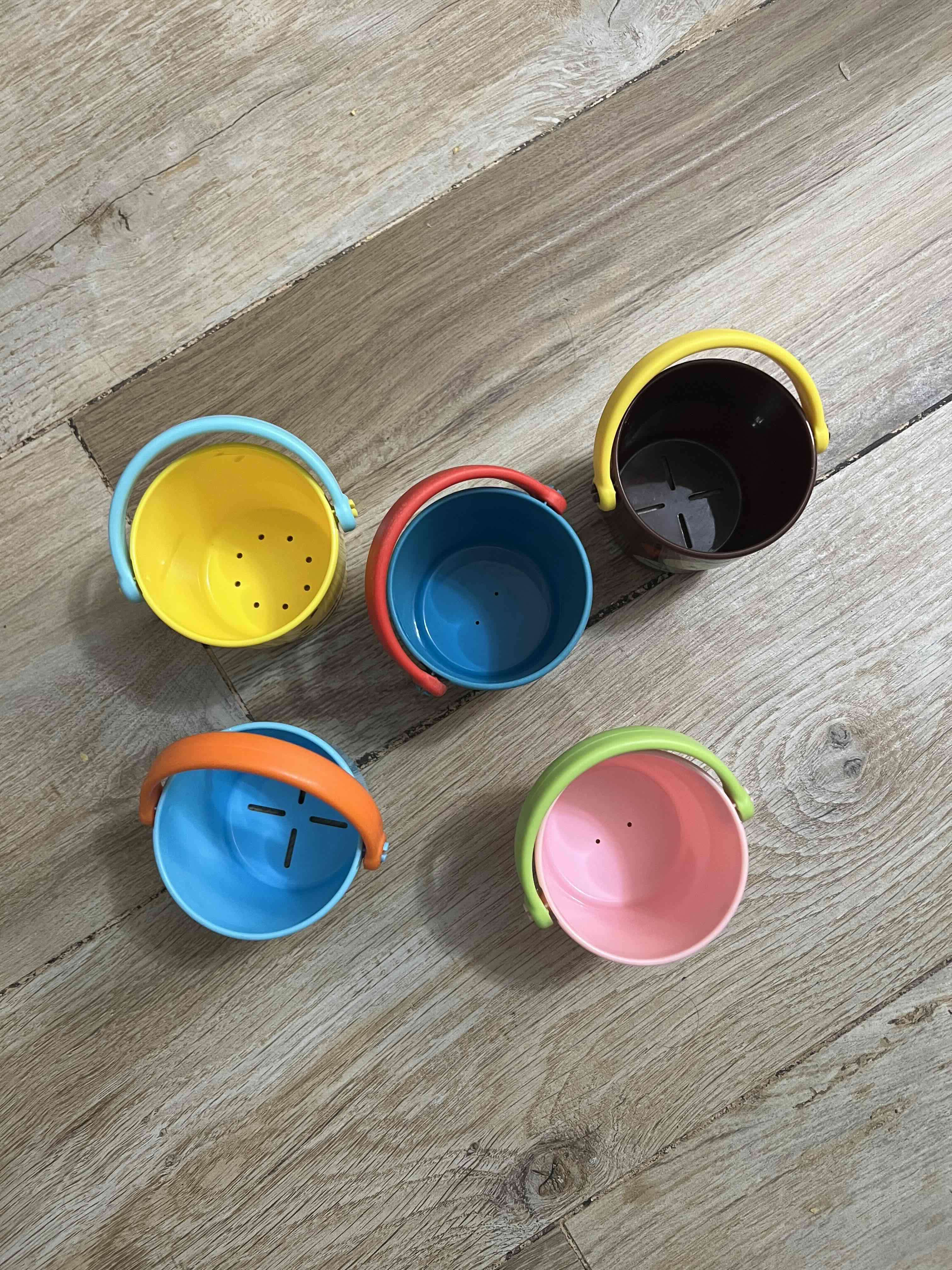 Set de baldes infantiles con diseño - 4