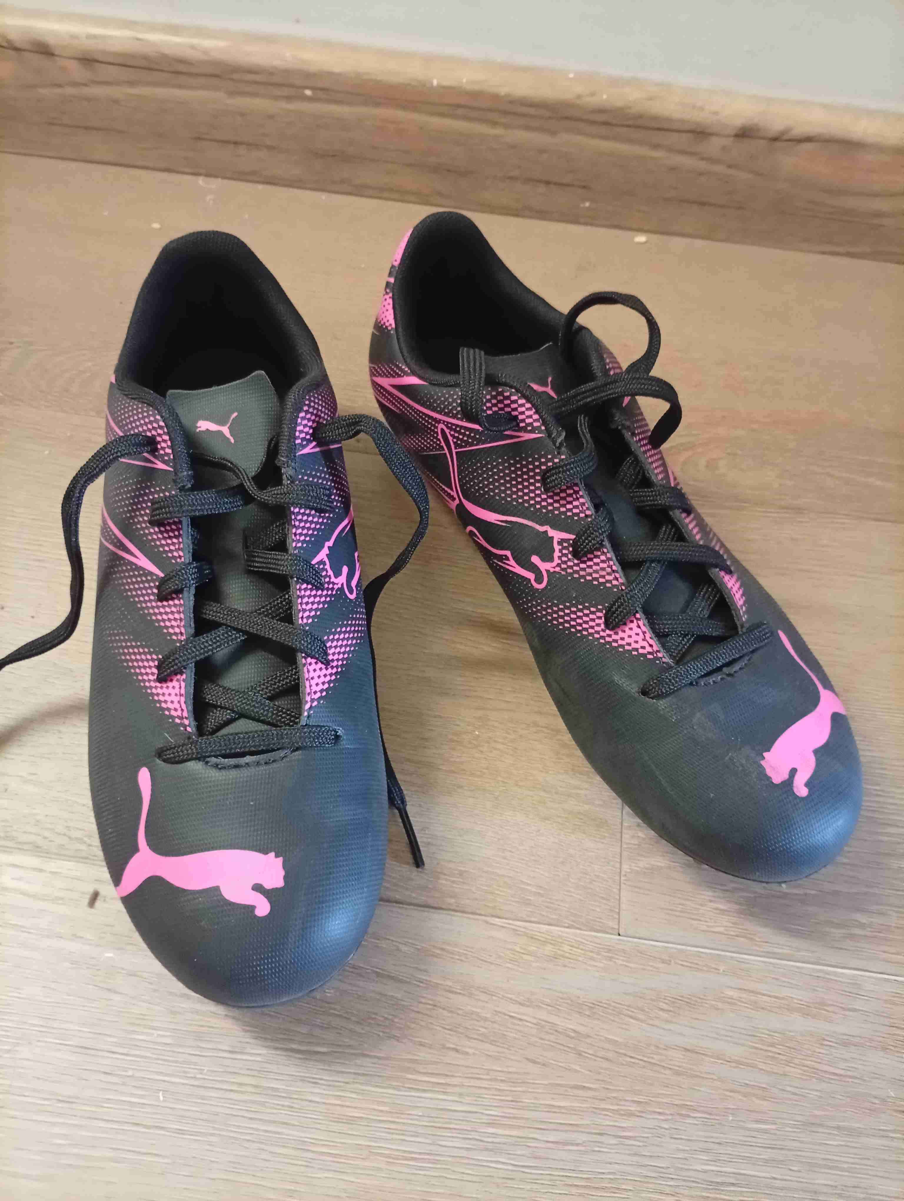 Zapatillas deportivas niño negras y rosas talla38.