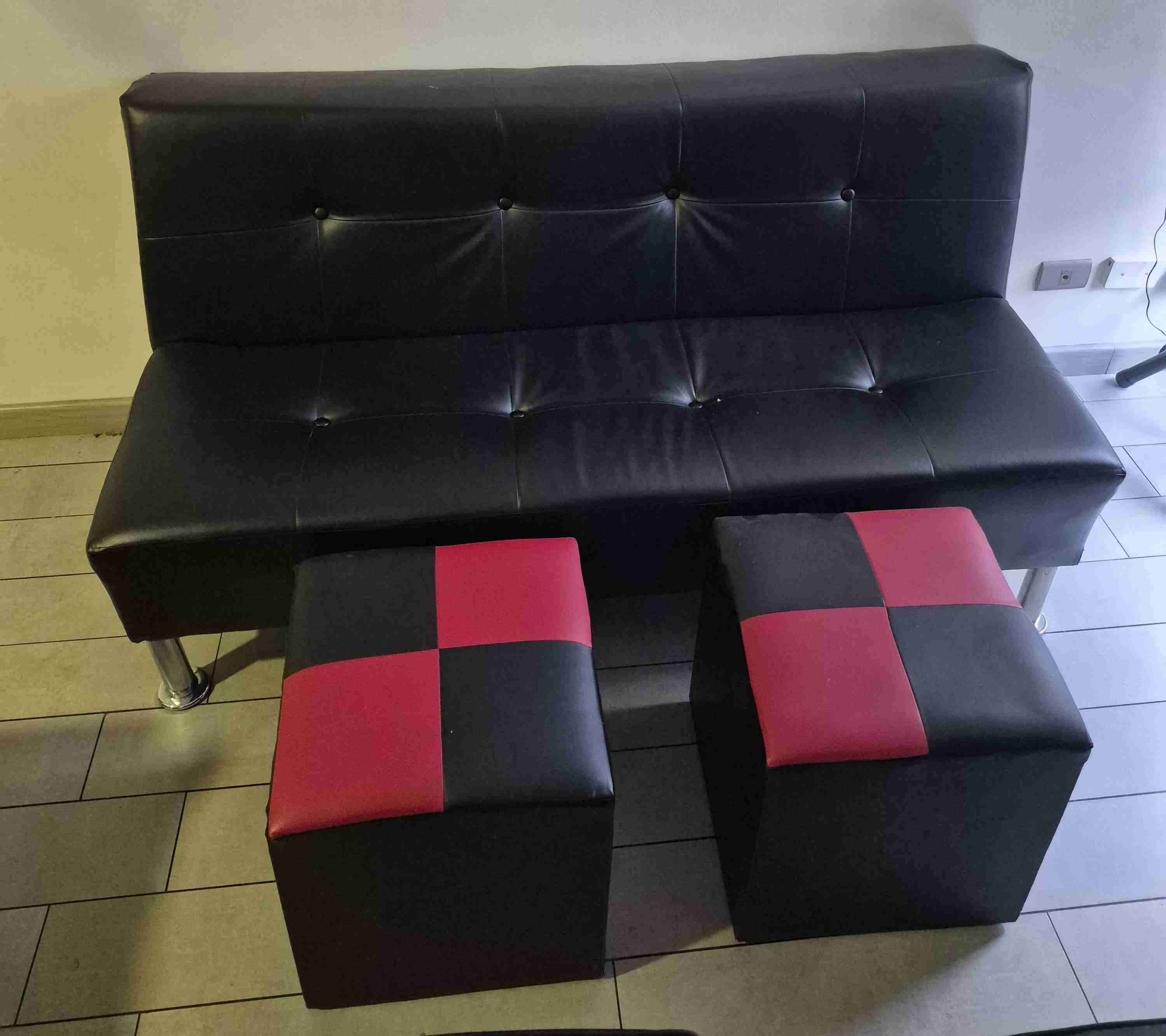 Sofá cama de cuero sintético