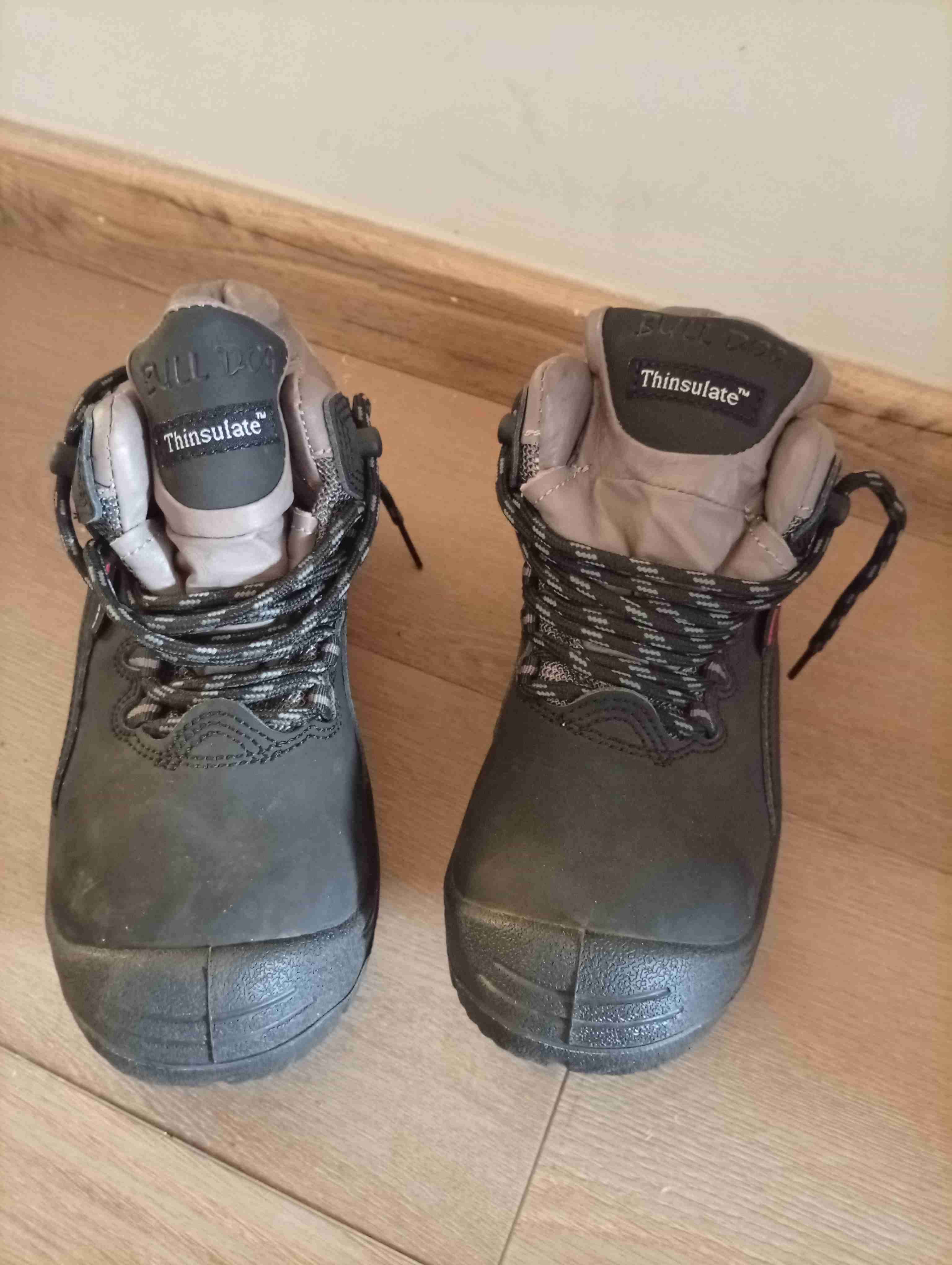 Botas para trabajo,negras,  mujer talla 38.