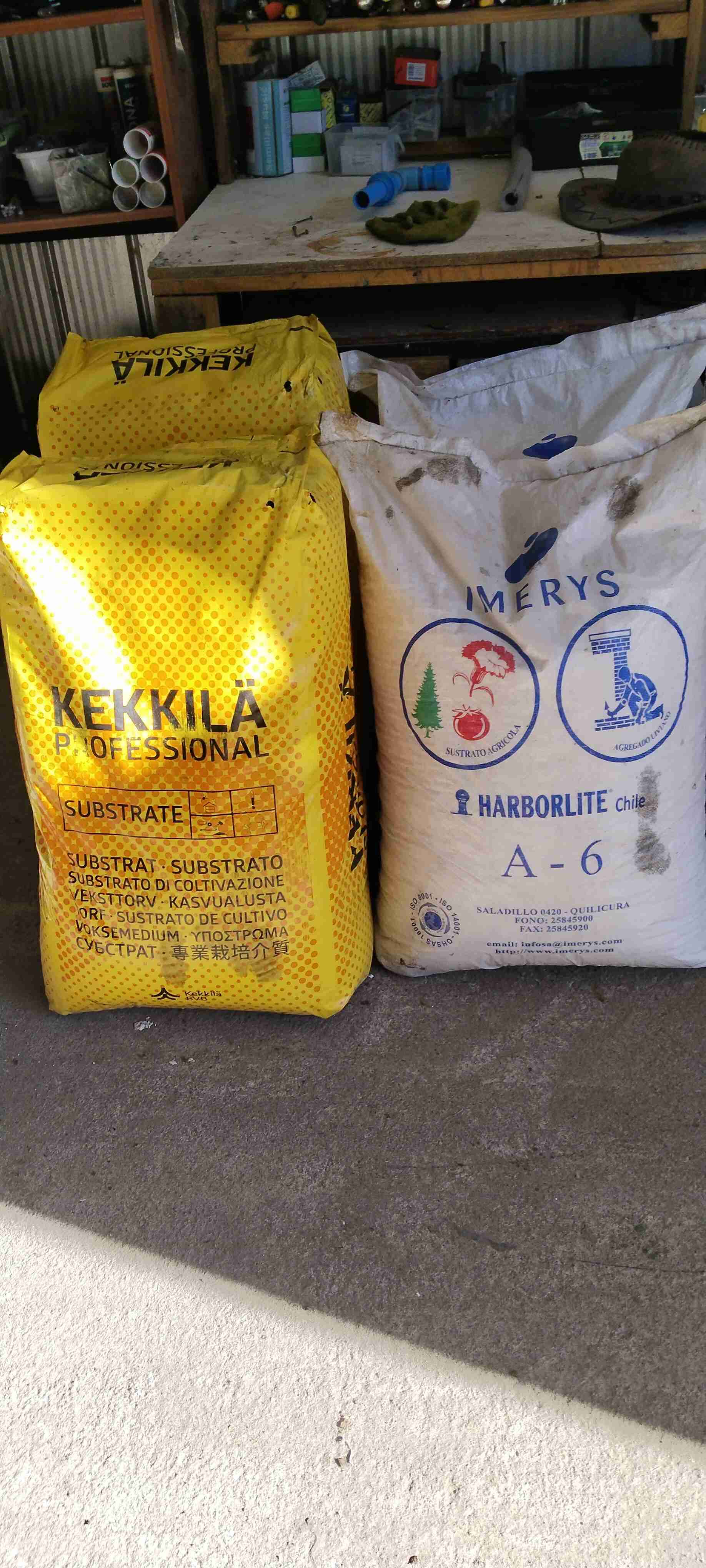 Sustrato y perlita sacos de 100 lt