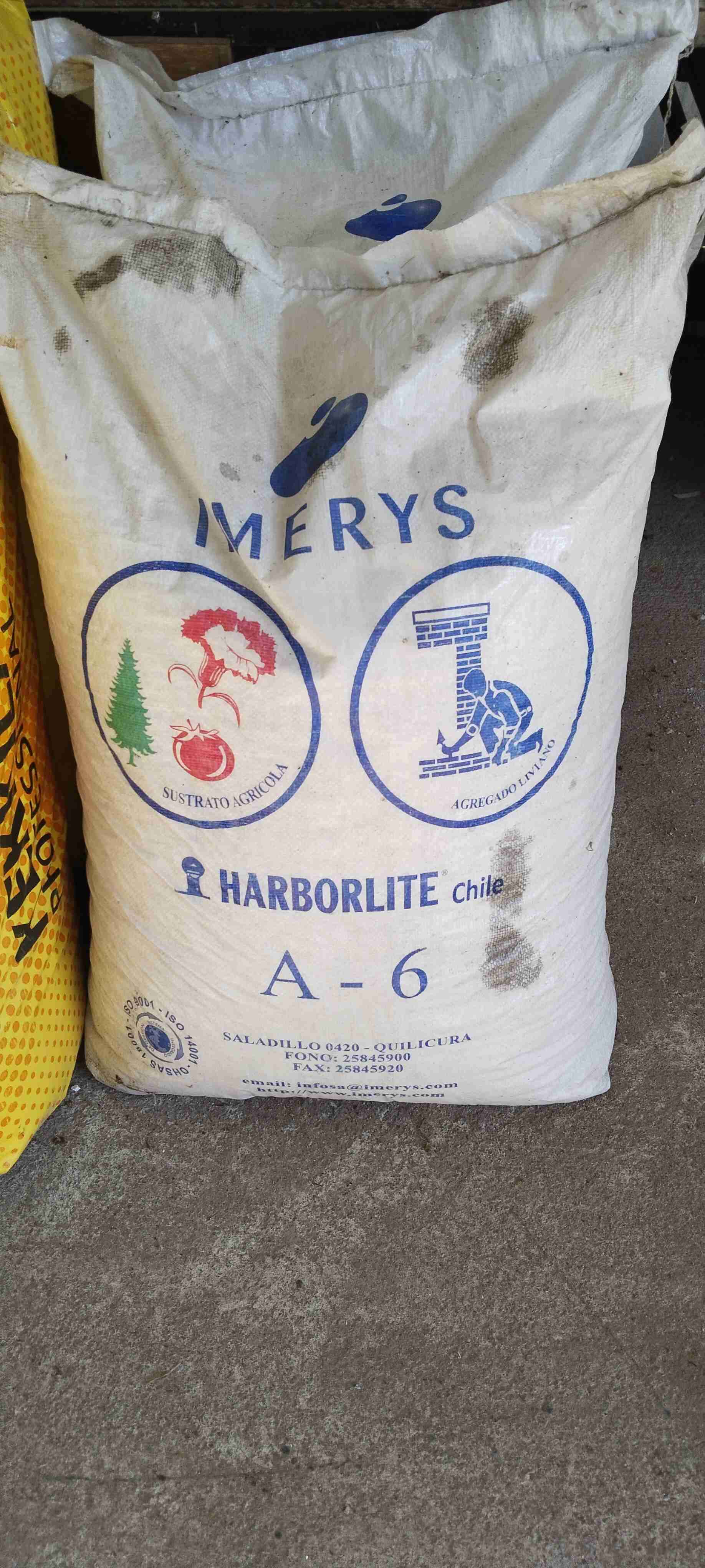 Sustrato  y perlita sacos de 100 lt - miniatura 2