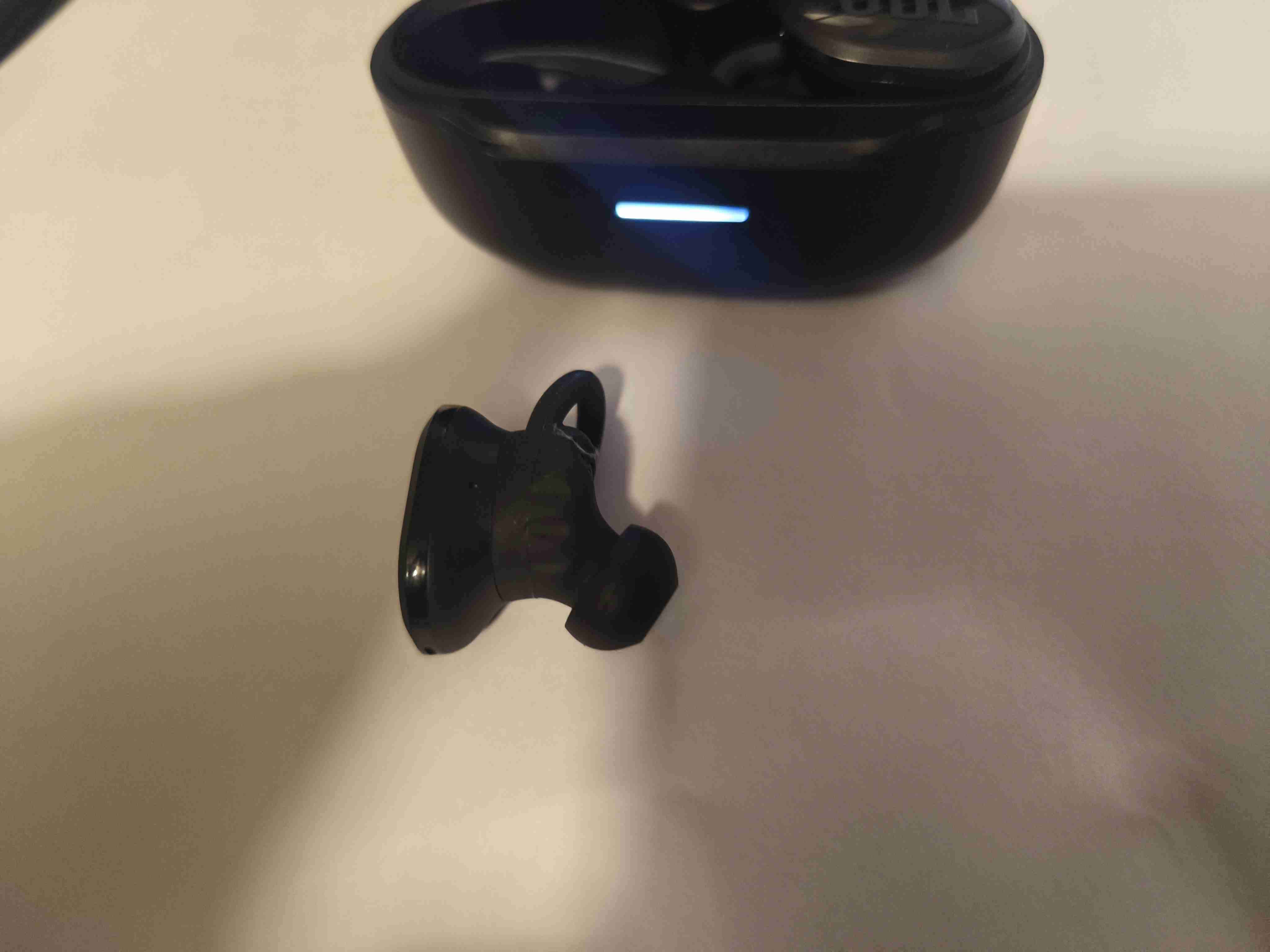 Audífonos JBL inalámbricos - miniatura 5