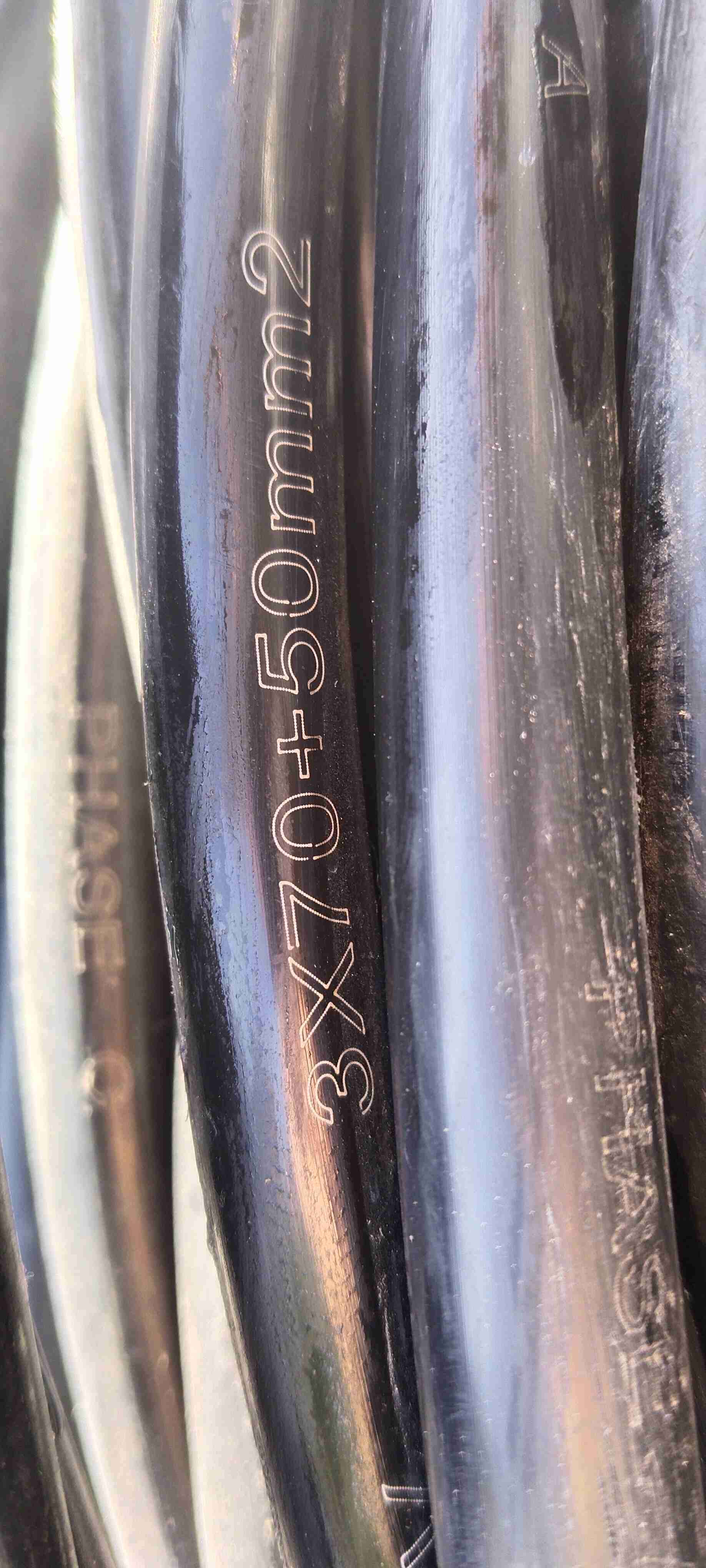 Cable alumino prensamblado 3x70 1x50 40 mt - miniatura 3