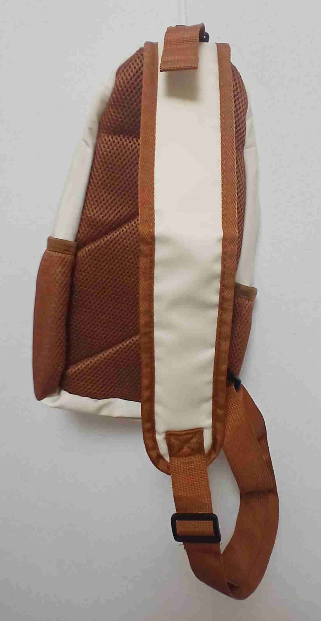 Banano riñonera beige con detalles café - miniatura 3