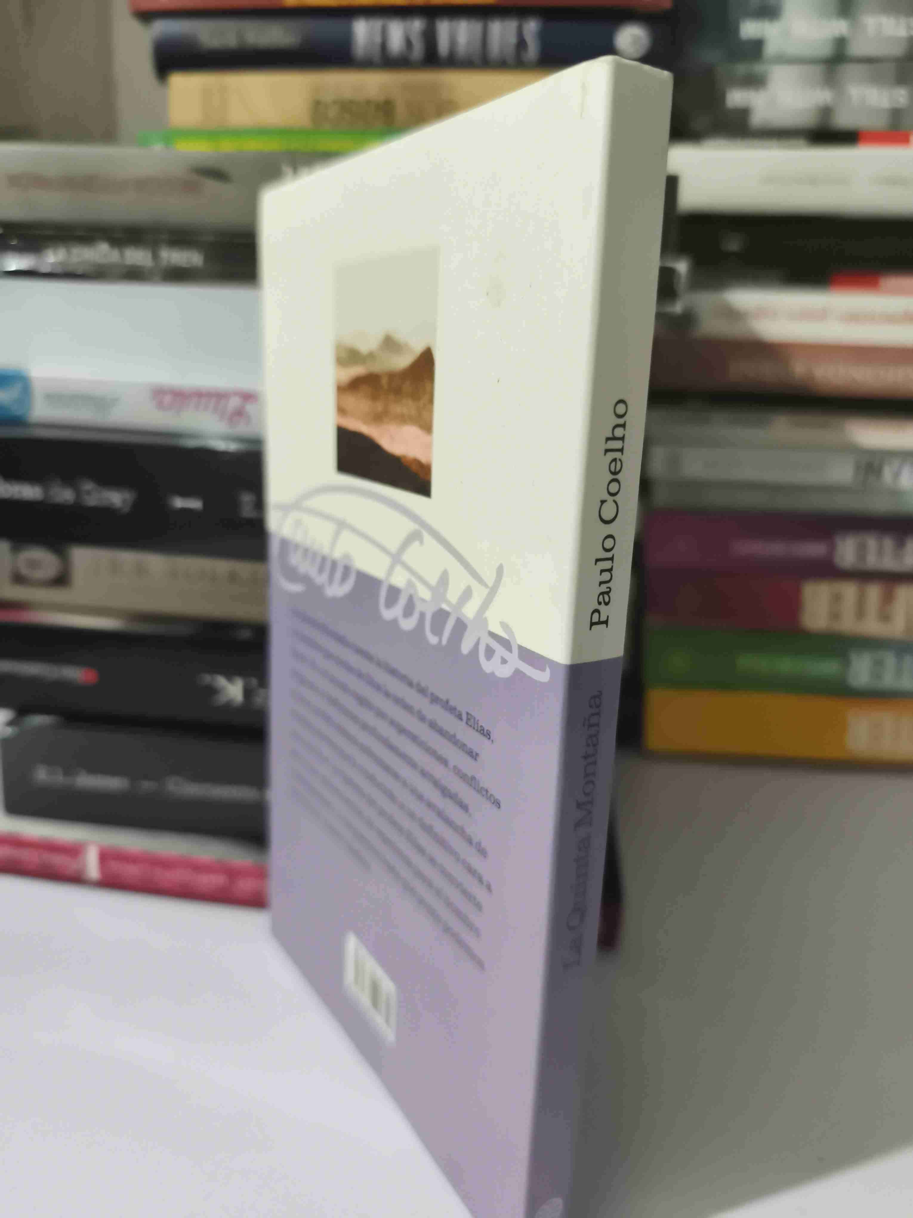 Libro 'La Quinta Montaña' Paulo Coelho - miniatura 3