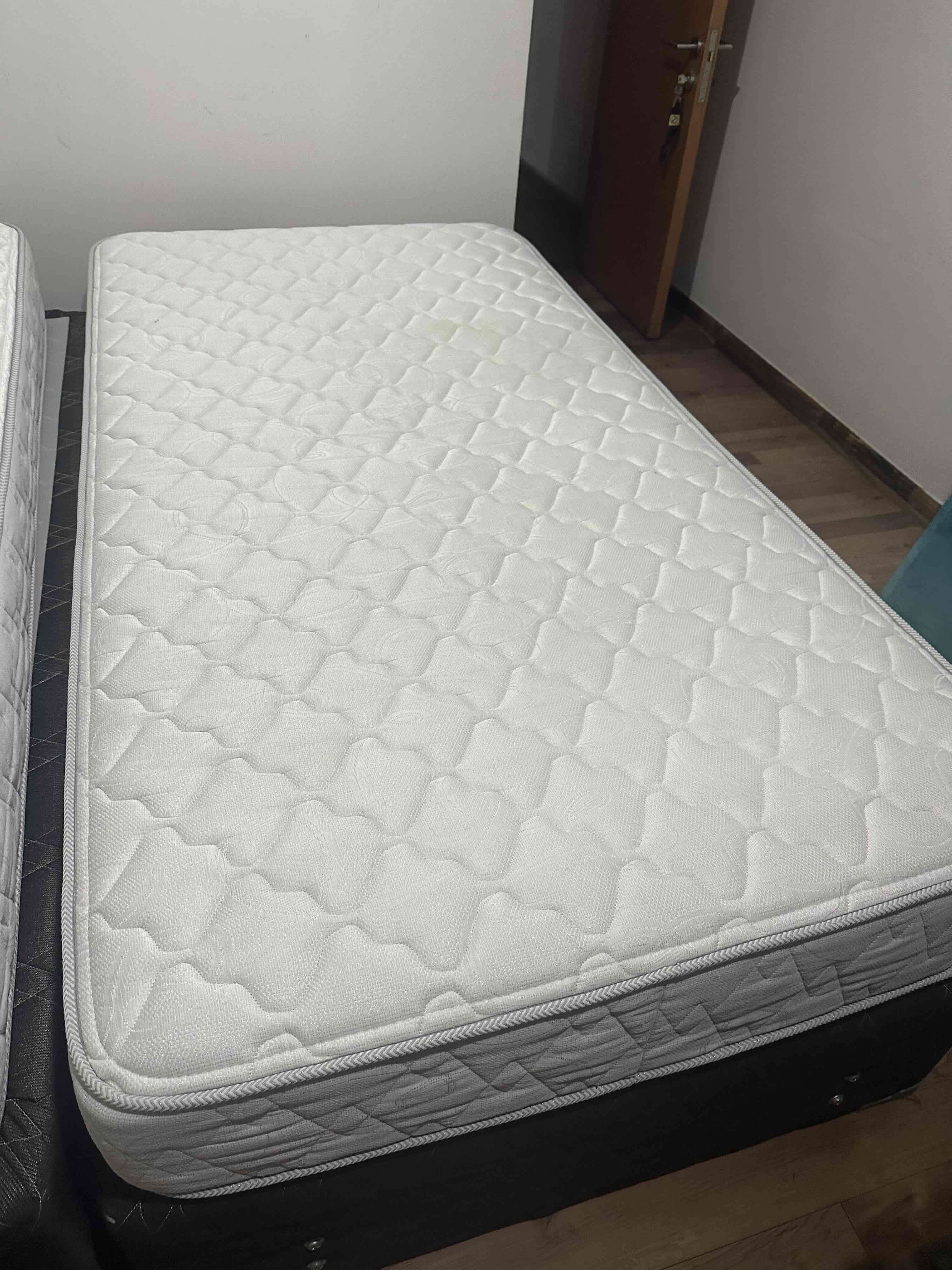 Cama nido  y respaldo - miniatura 3