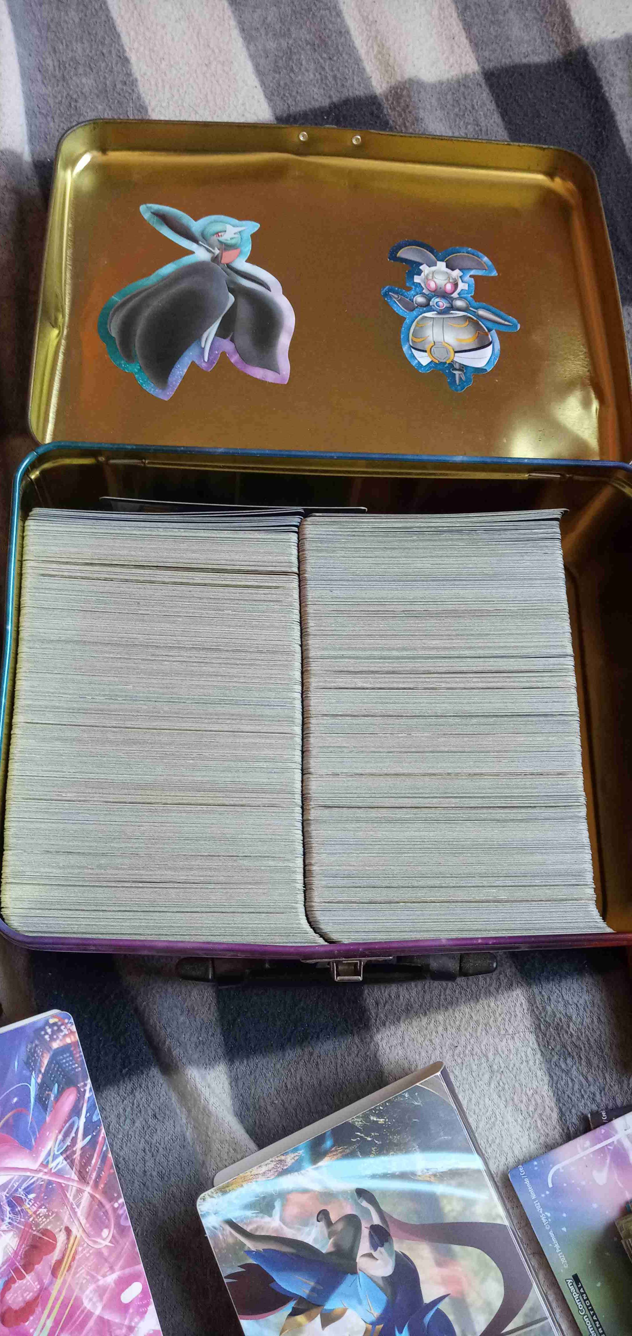 Caja de cartas coleccionables