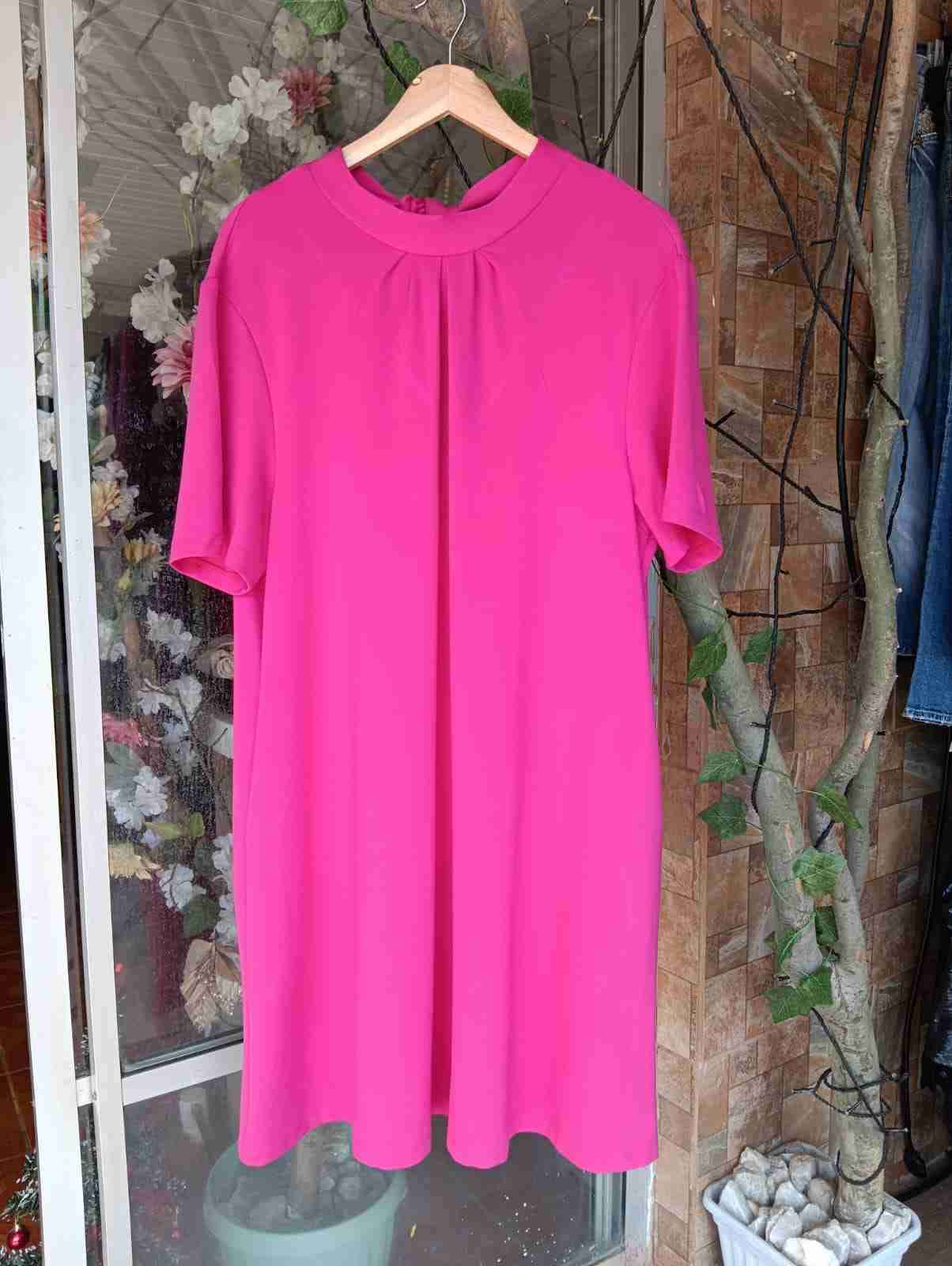 Vestido rojo elegante - miniatura 6