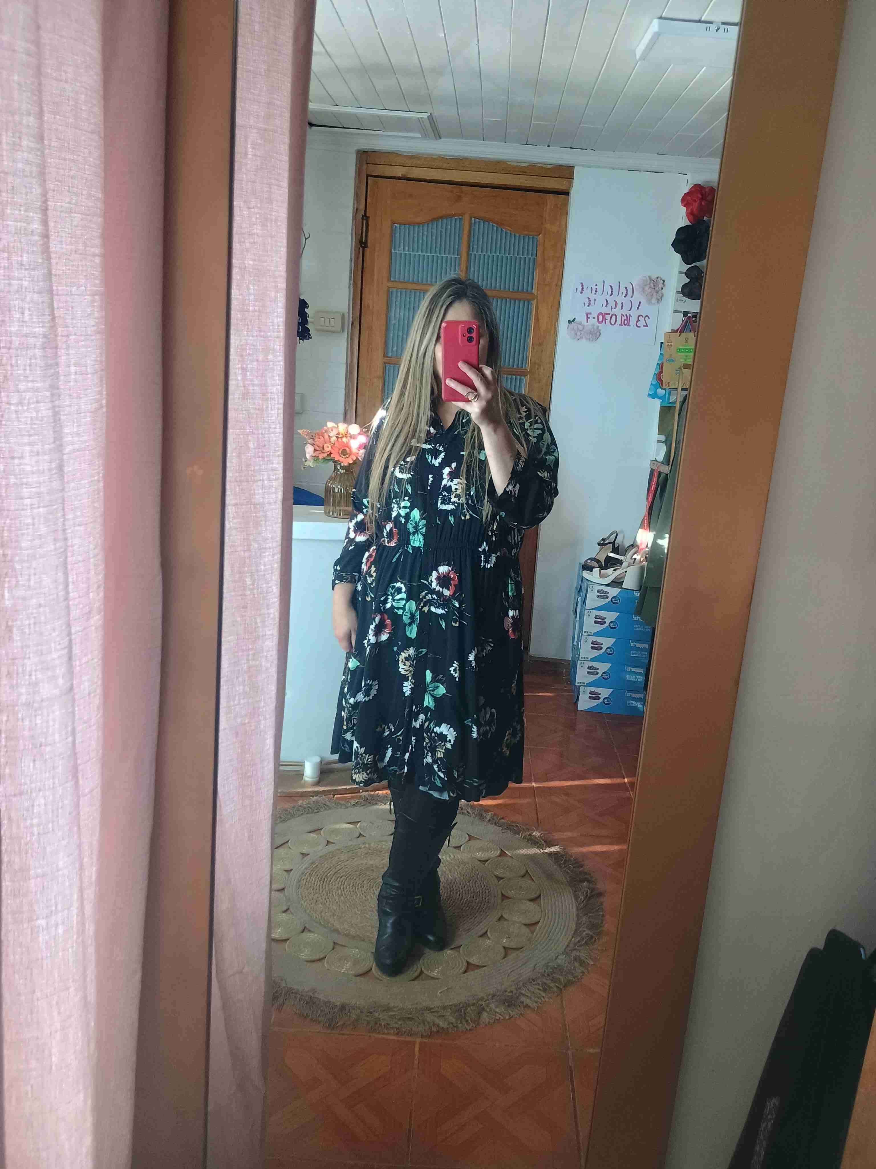 Vestido floral negro