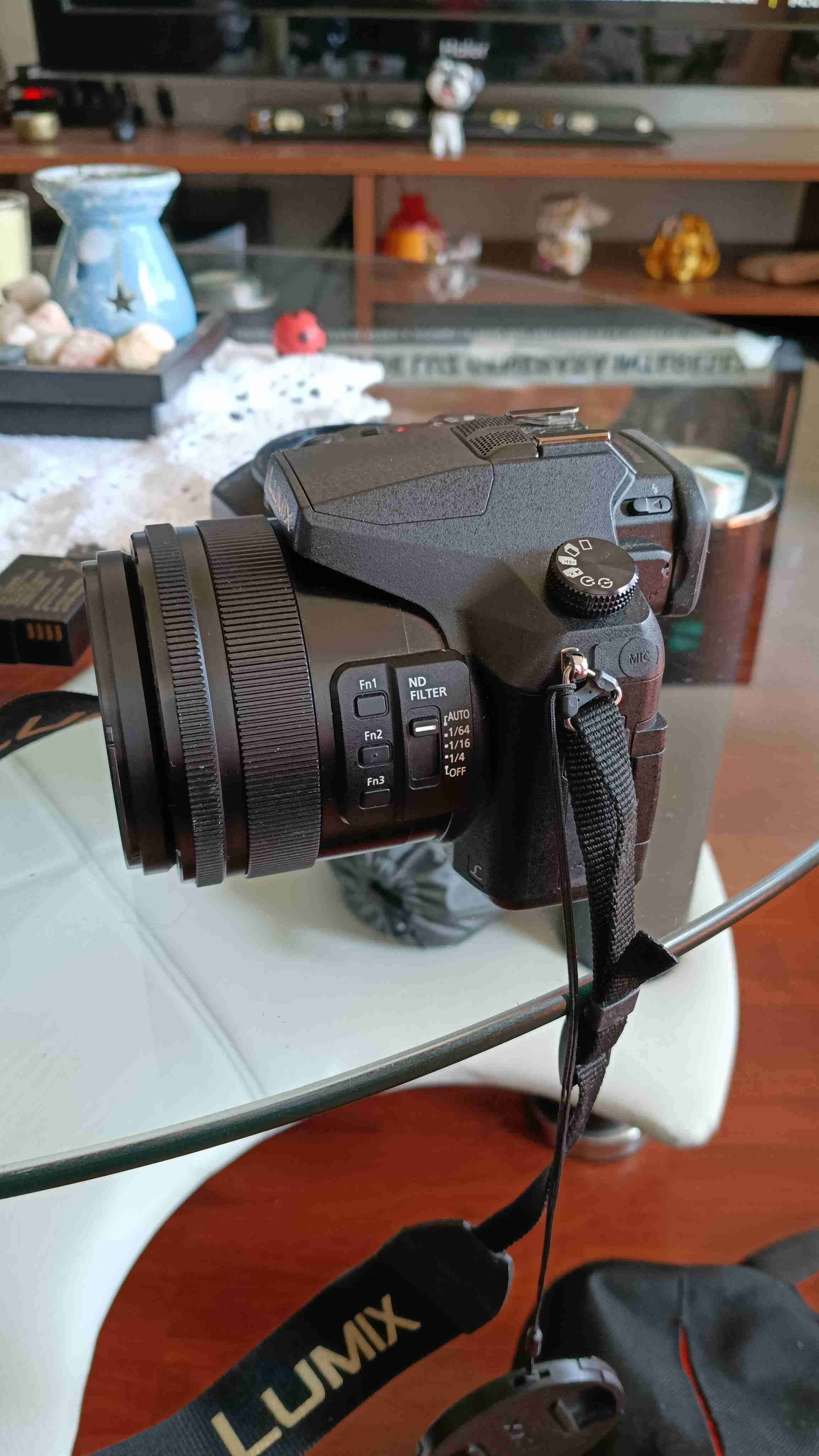 Cámara digital 4K usada - miniatura 3