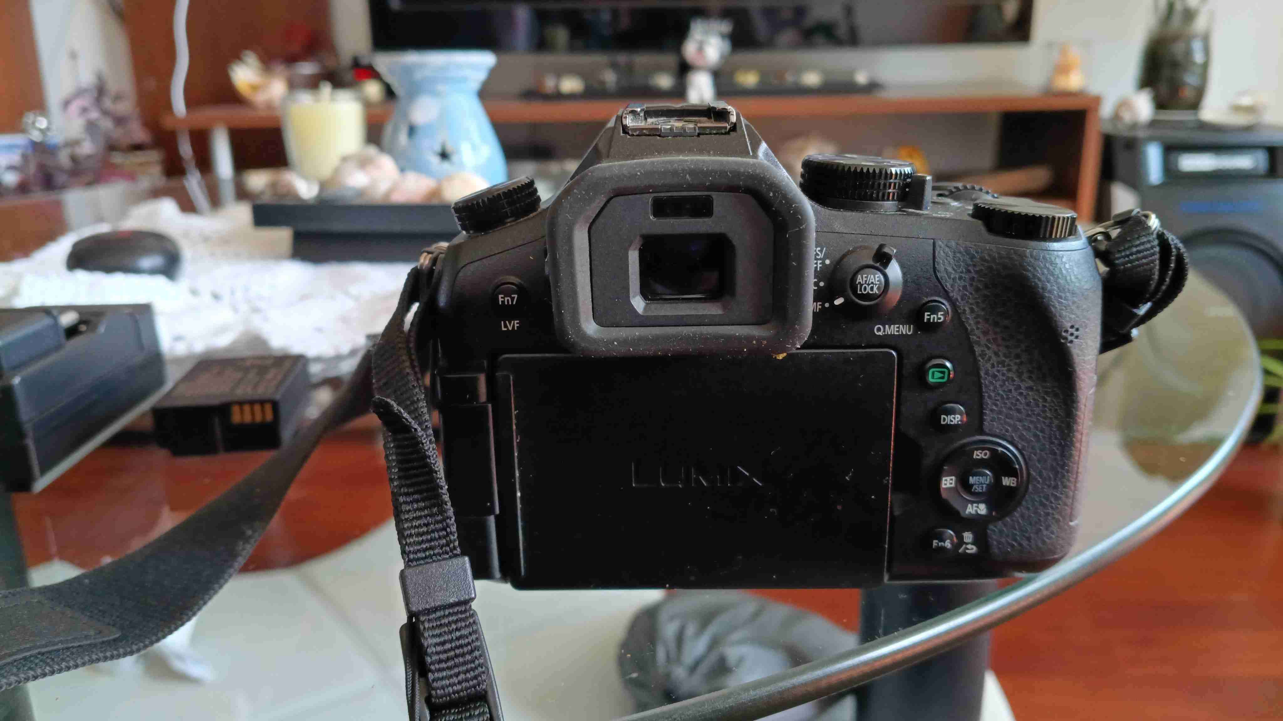 Cámara digital 4K usada - miniatura 5