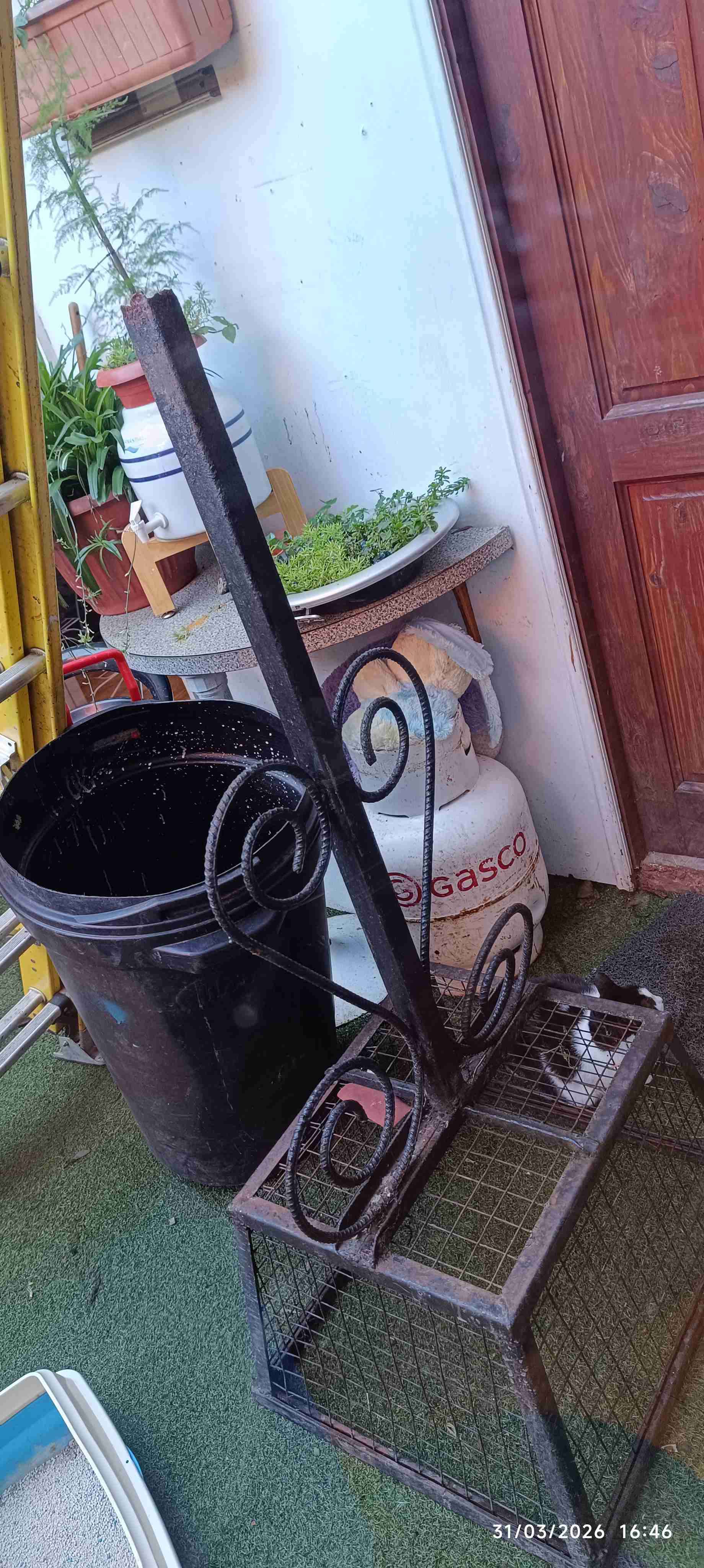 Soporte de hierro forjado (para basura exterior ) - miniatura 4