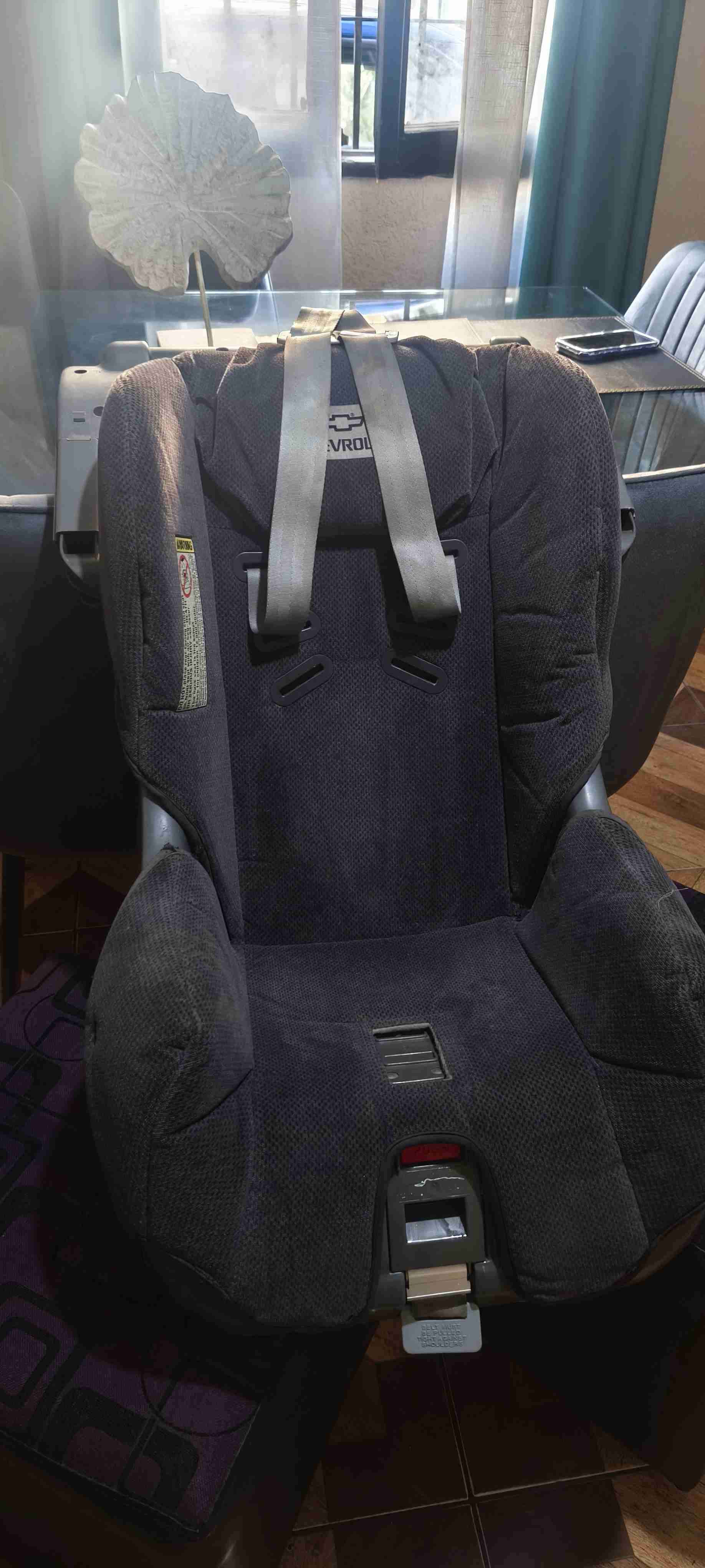 VENDO silla de auto marca Chevrolet - miniatura 5
