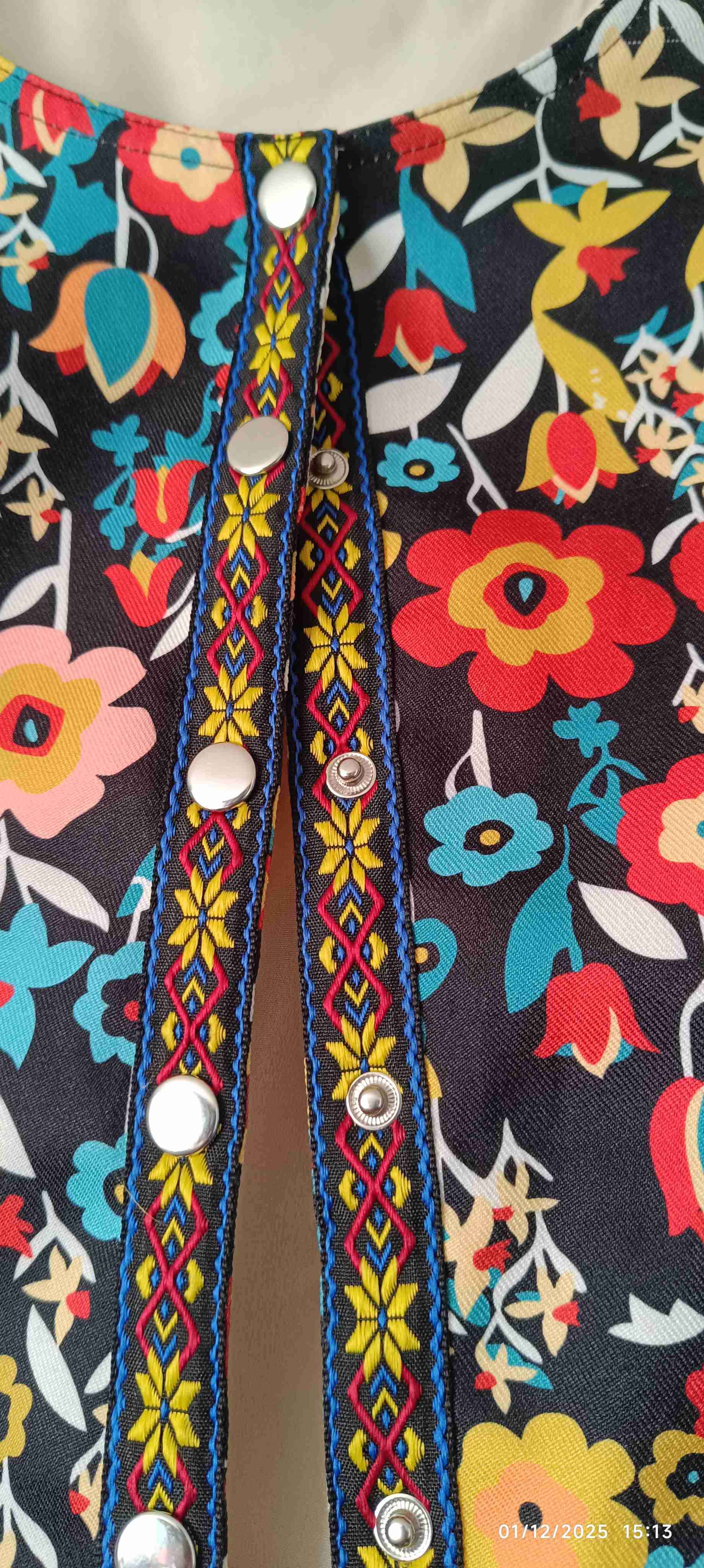 Vestido con estampado floral - miniatura 3