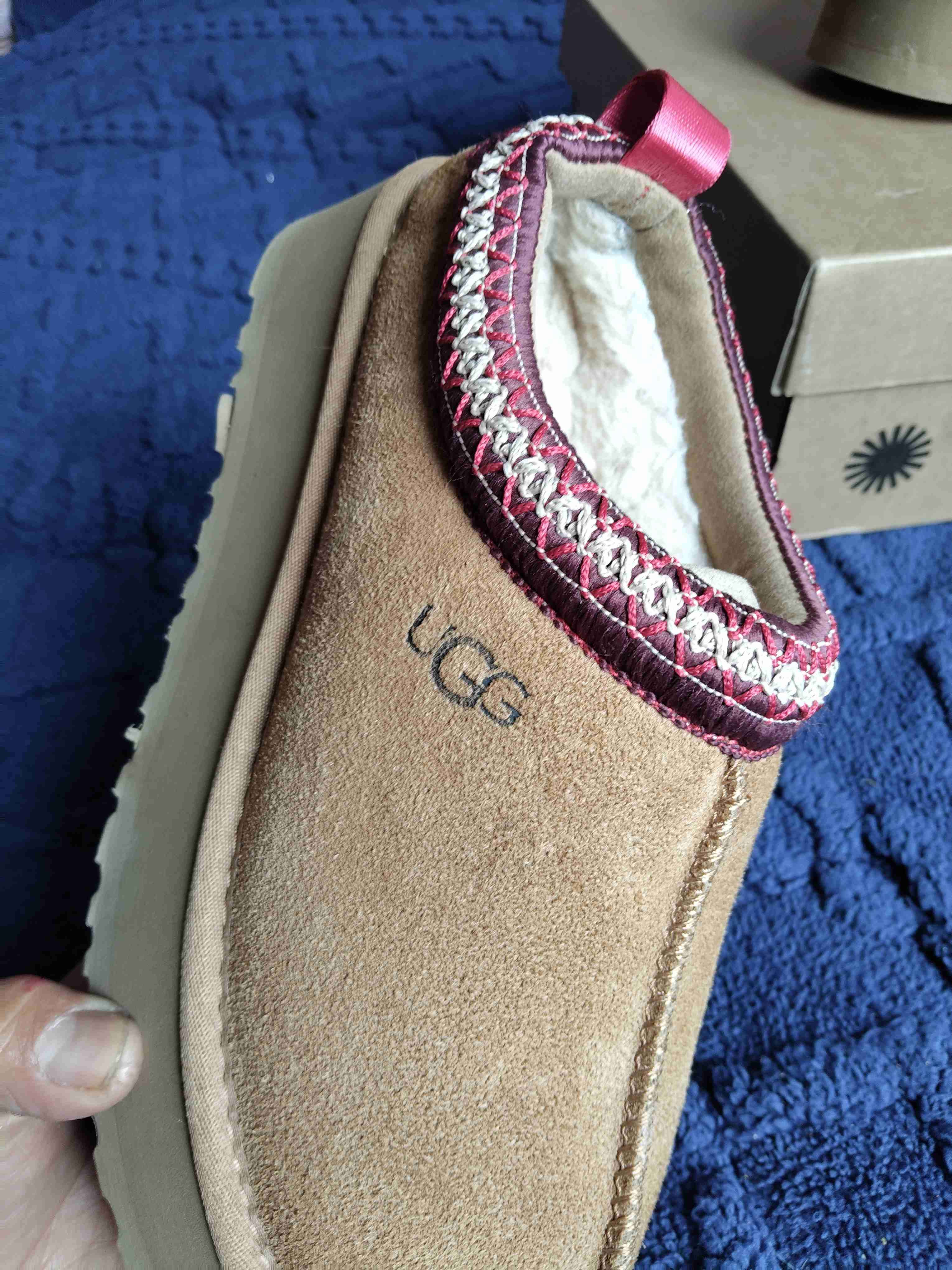Zapatillas UGG beige con plataforma - miniatura 2