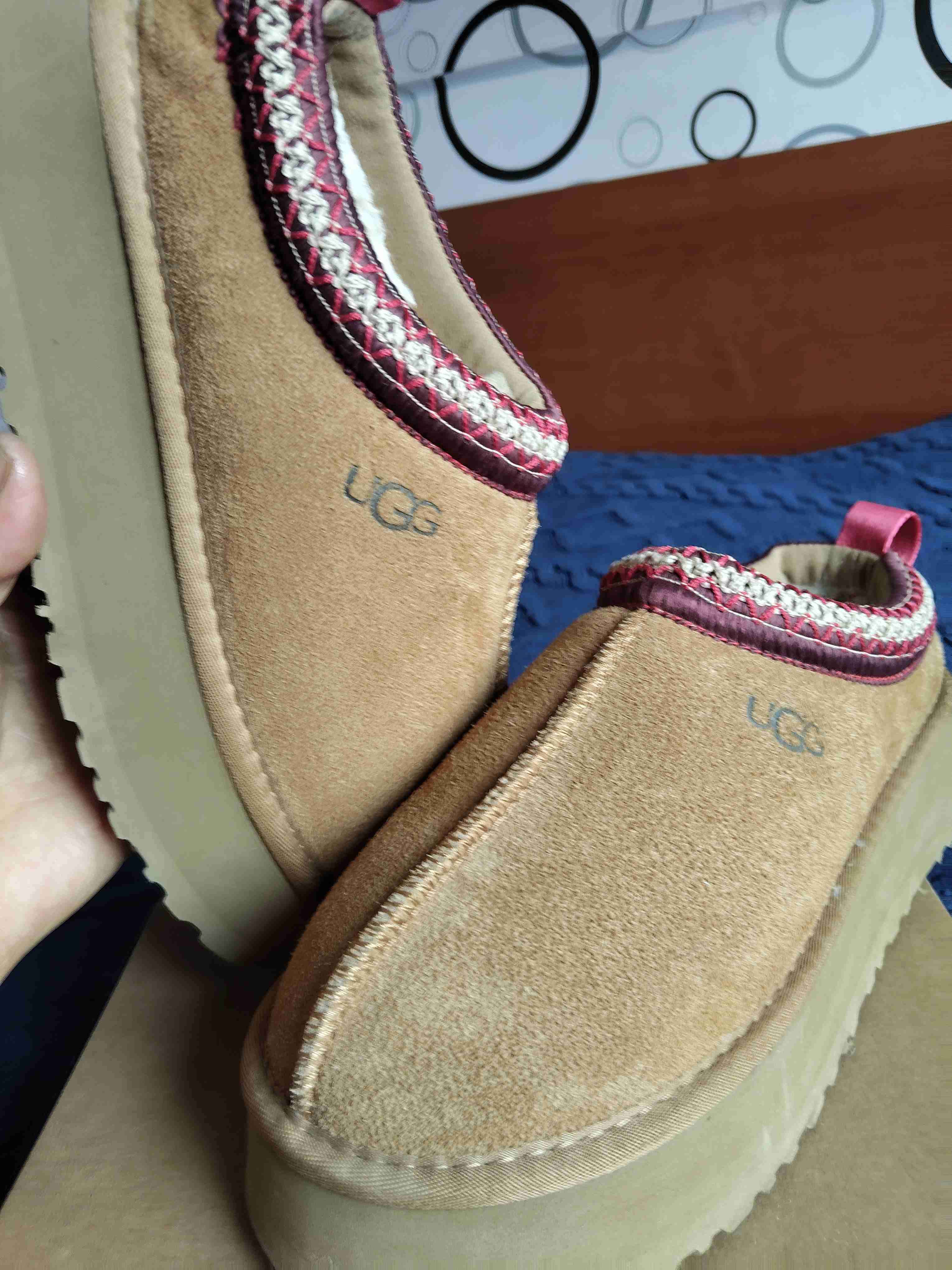 Zapatillas UGG beige con plataforma - miniatura 3