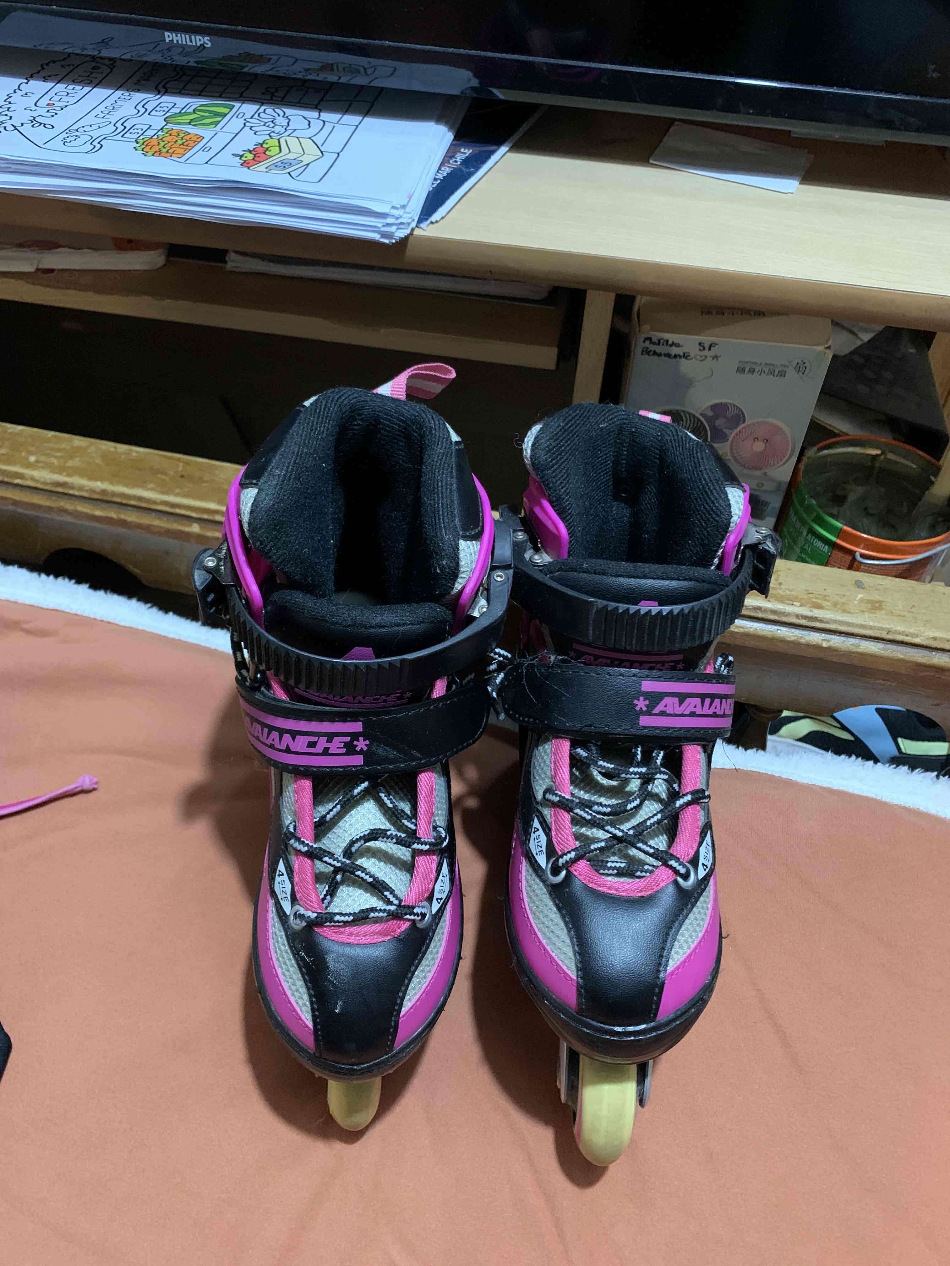 Patines en línea rosas - miniatura 3