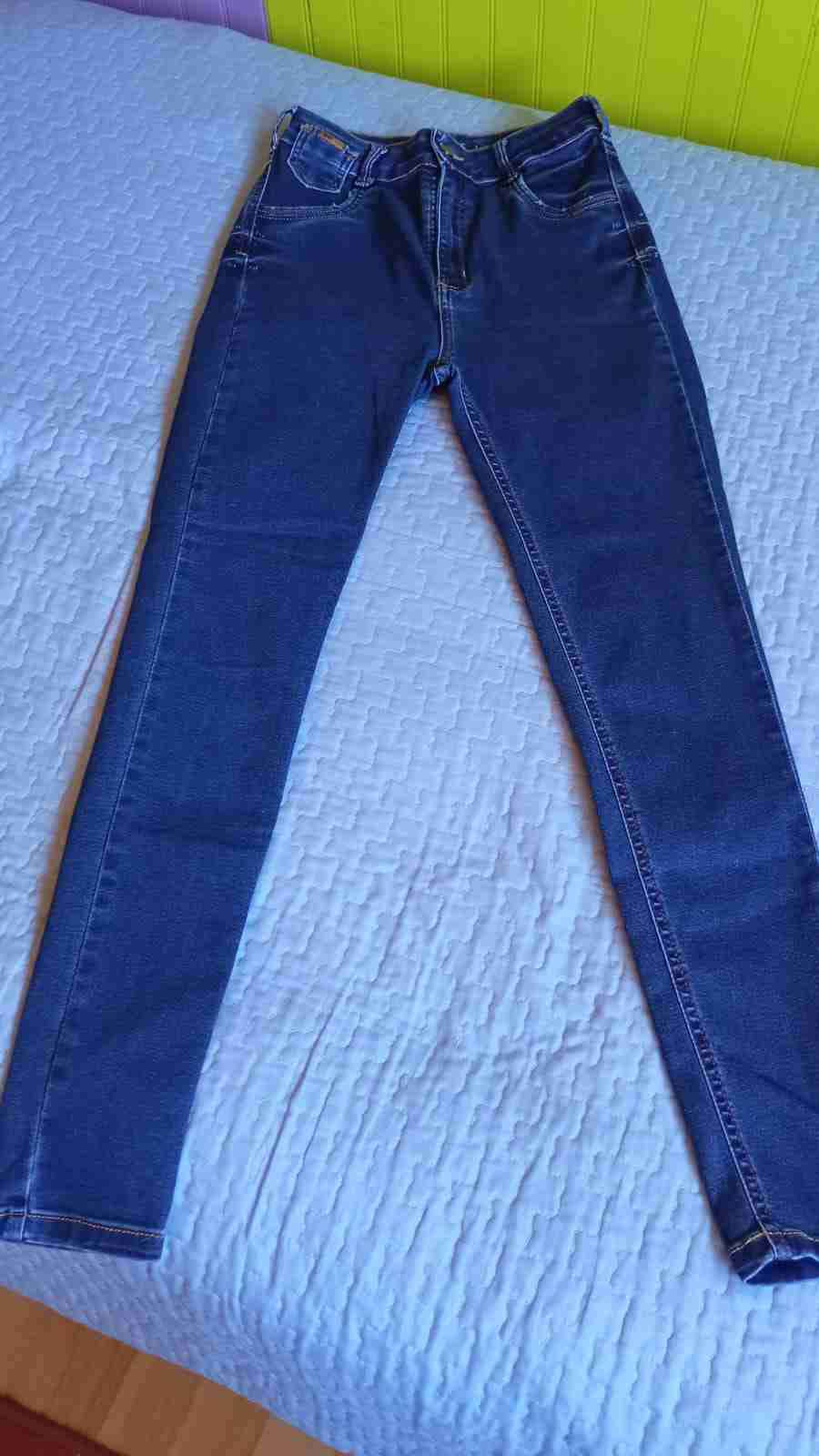 Jeans azul oscuro clasicos - miniatura 3