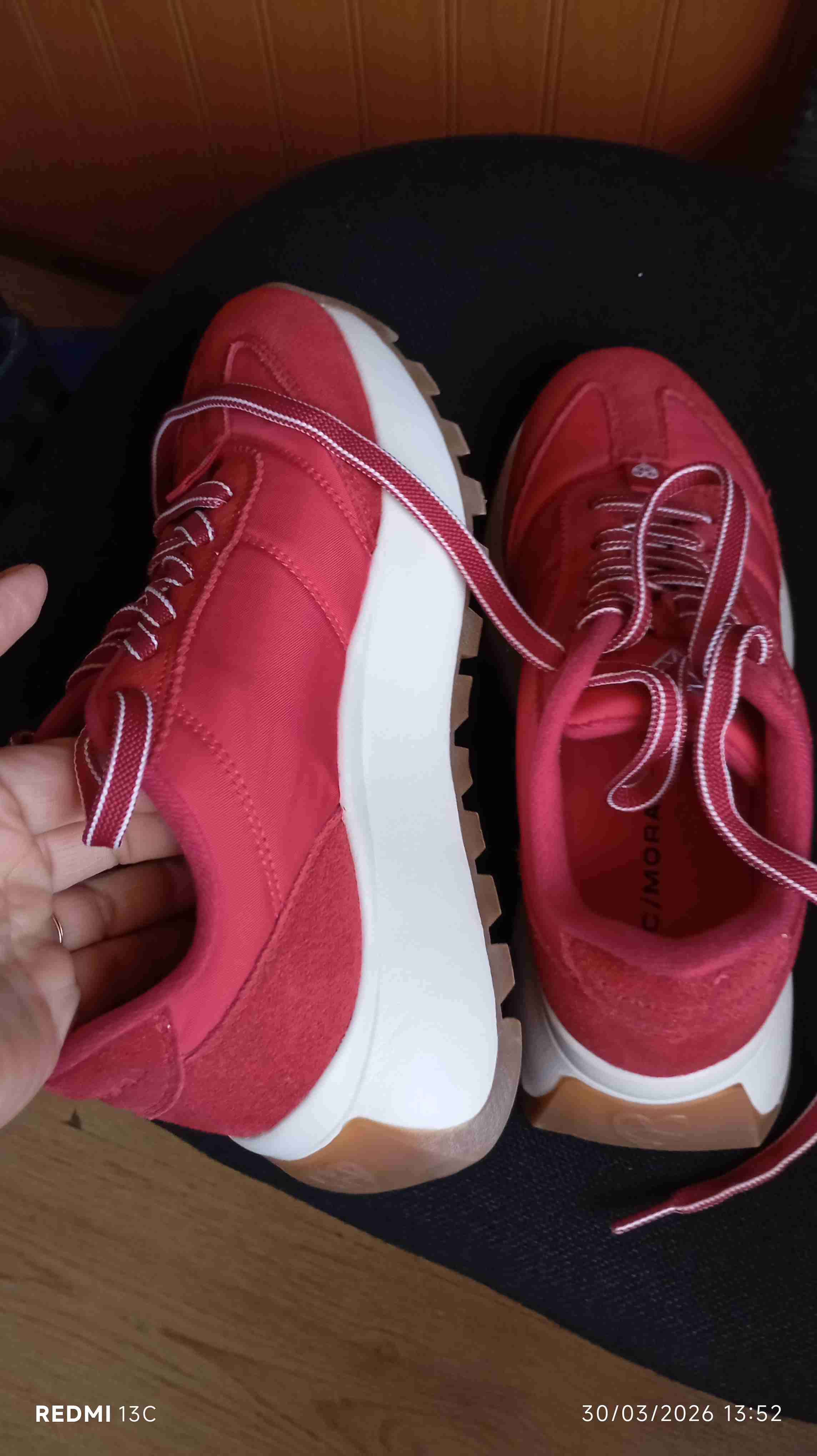 Zapatillas deportivas rojas