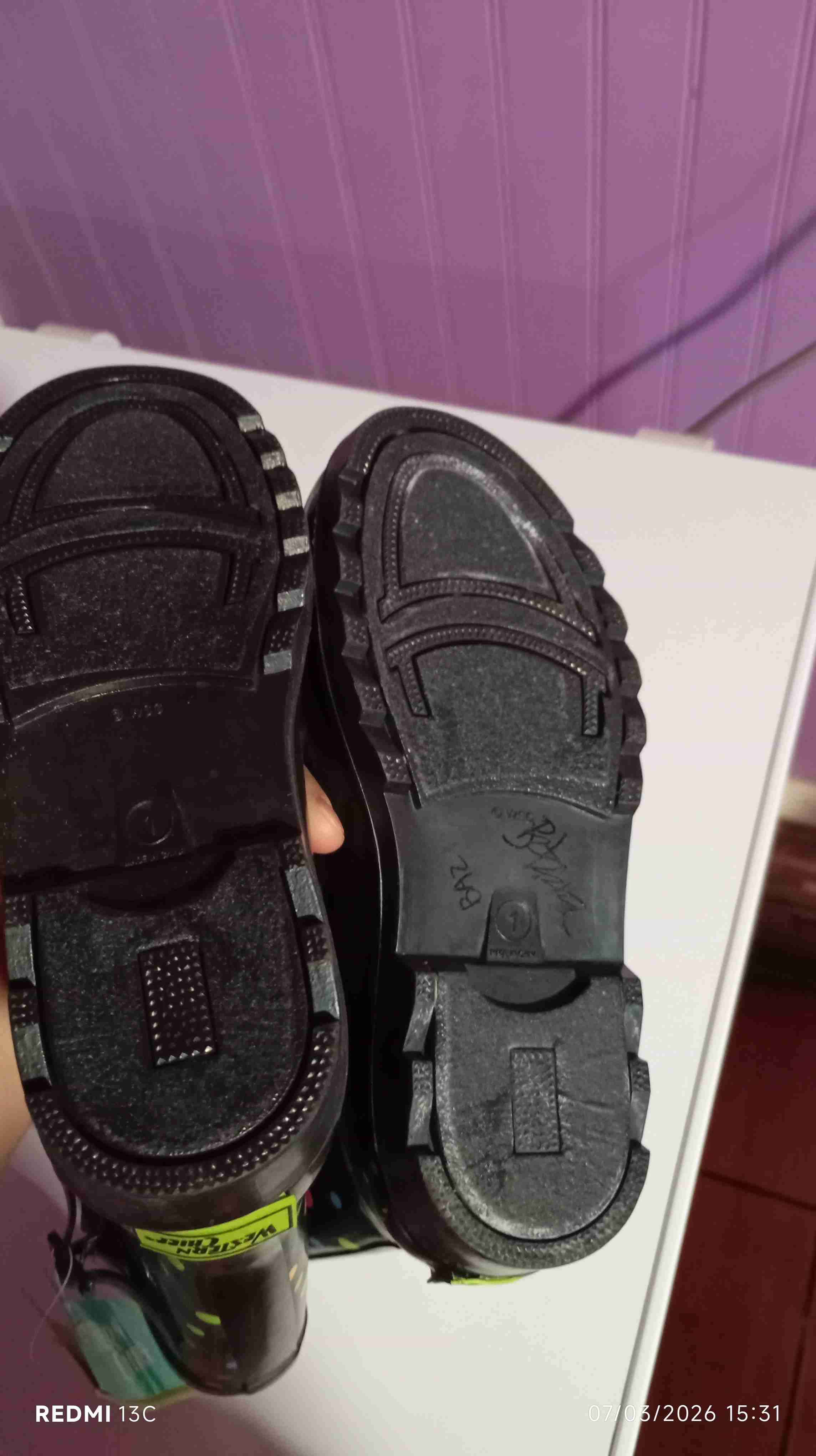 Botas de goma con puntos - miniatura 5