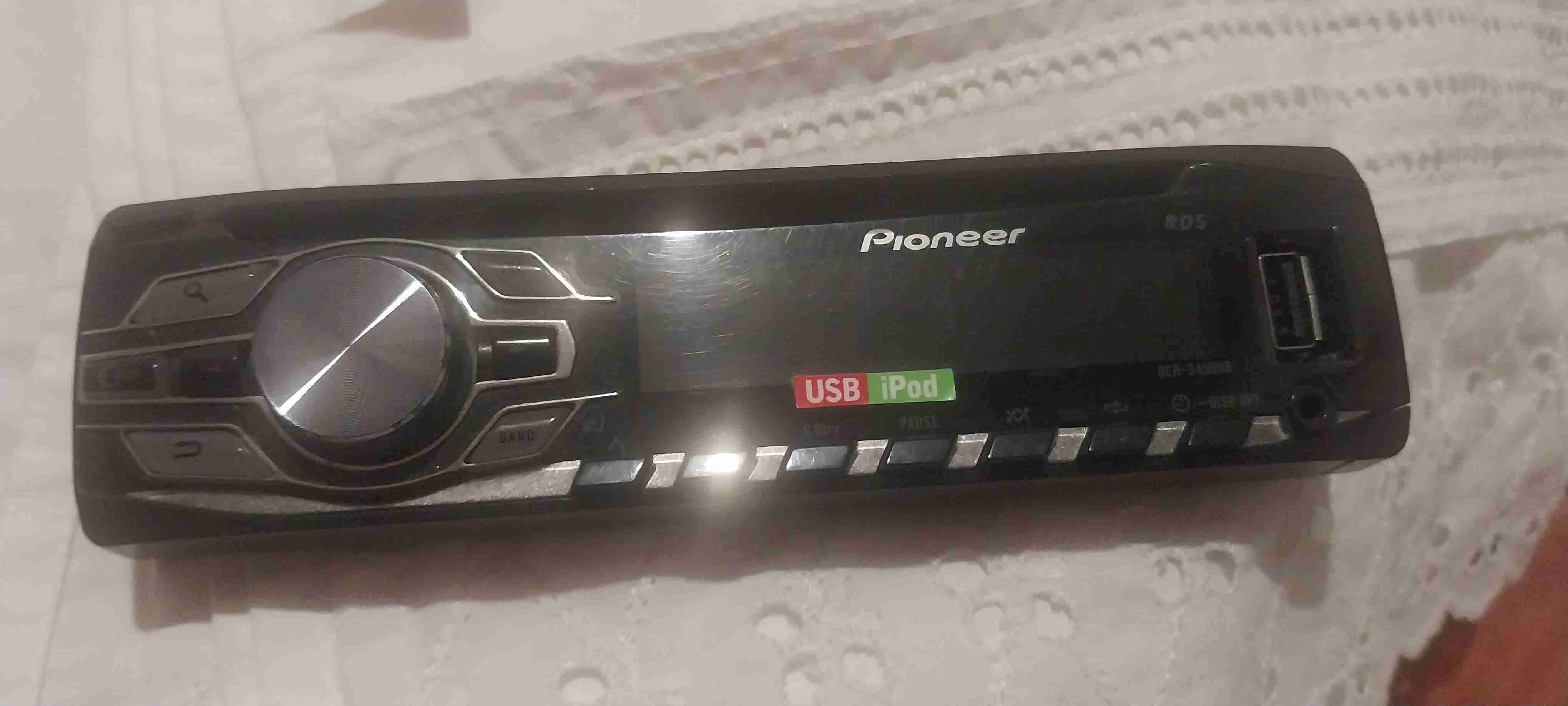 Radio de auto Pioneer USB iPod - miniatura 2