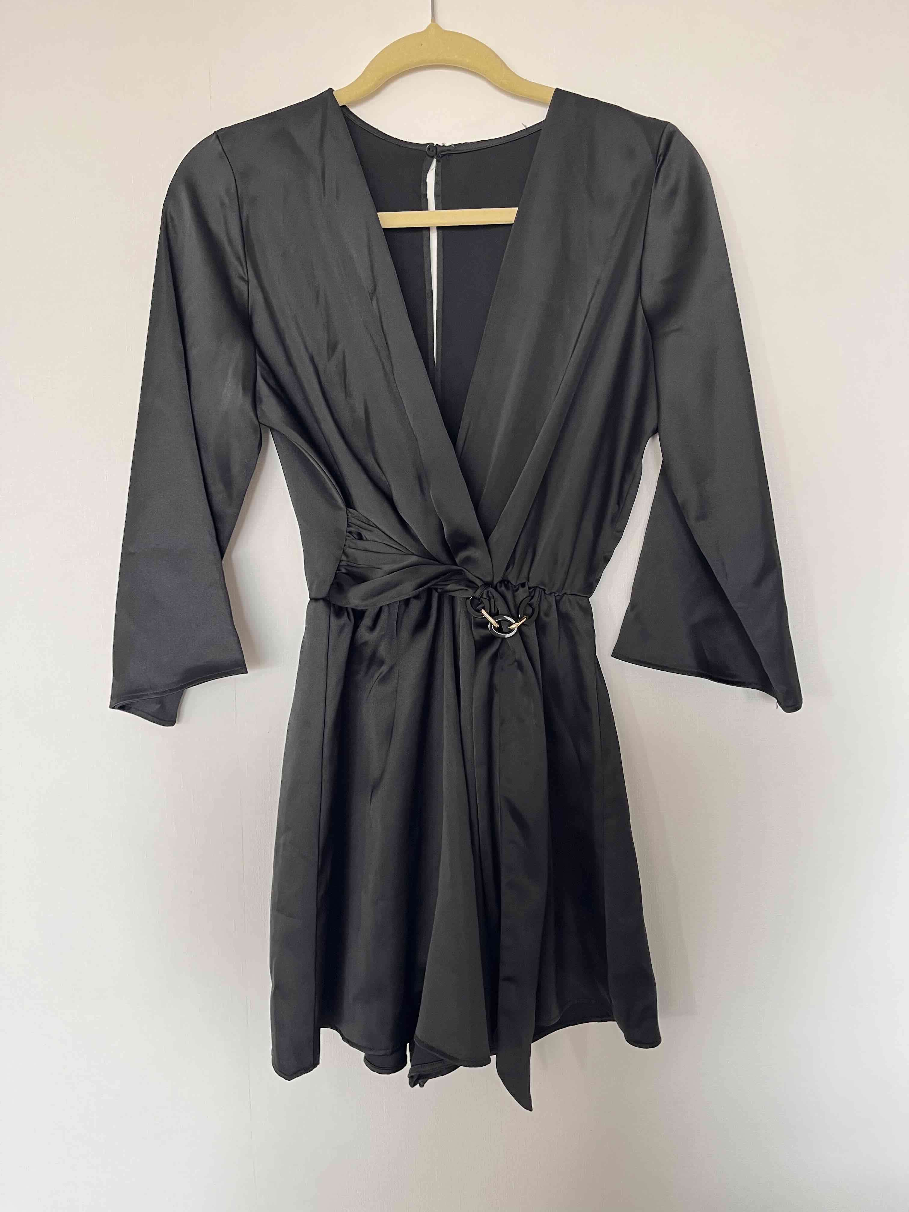 Enterito corto negro elegante Zara