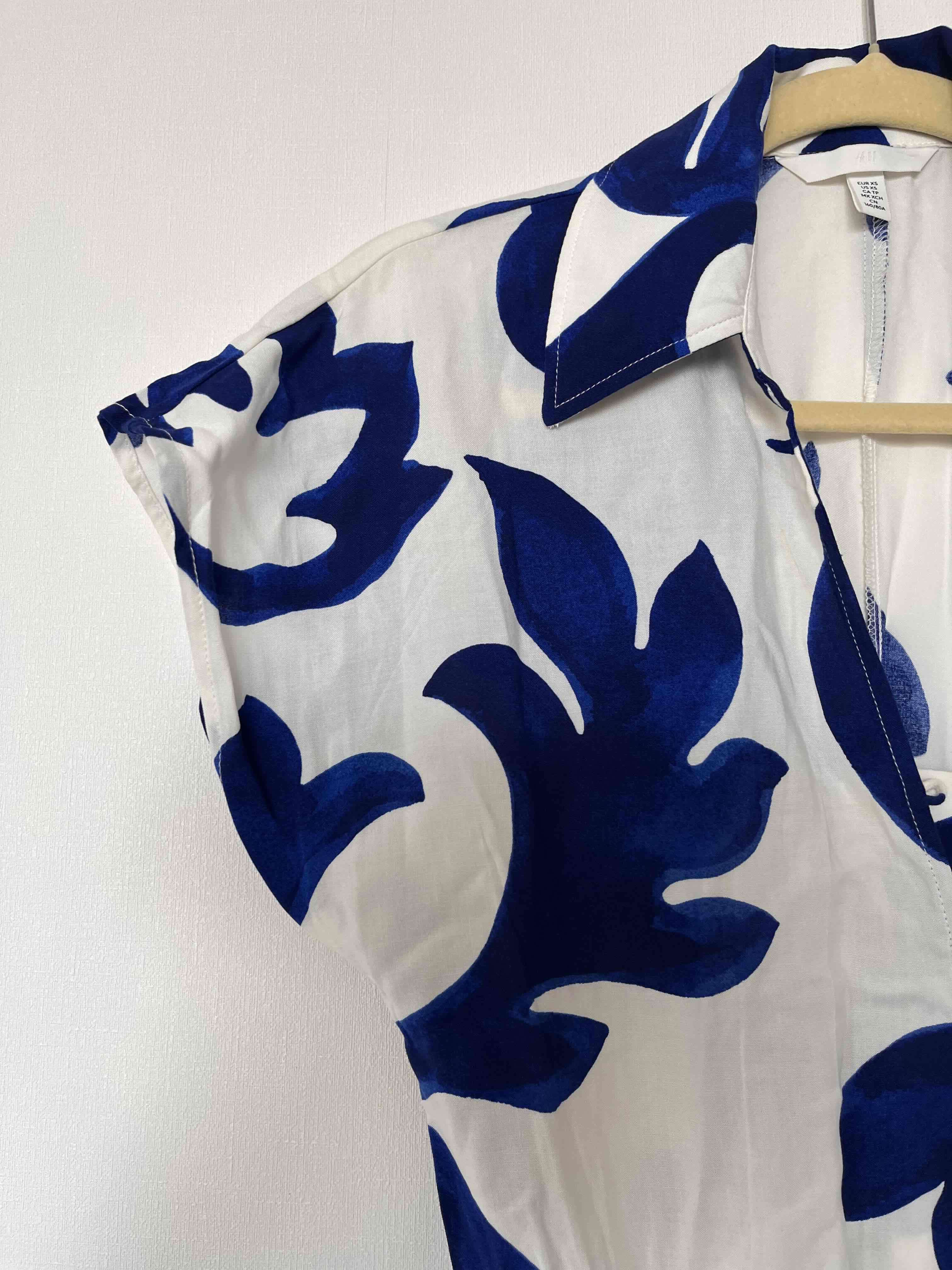 Vestido blanco con estampado azul - miniatura 6