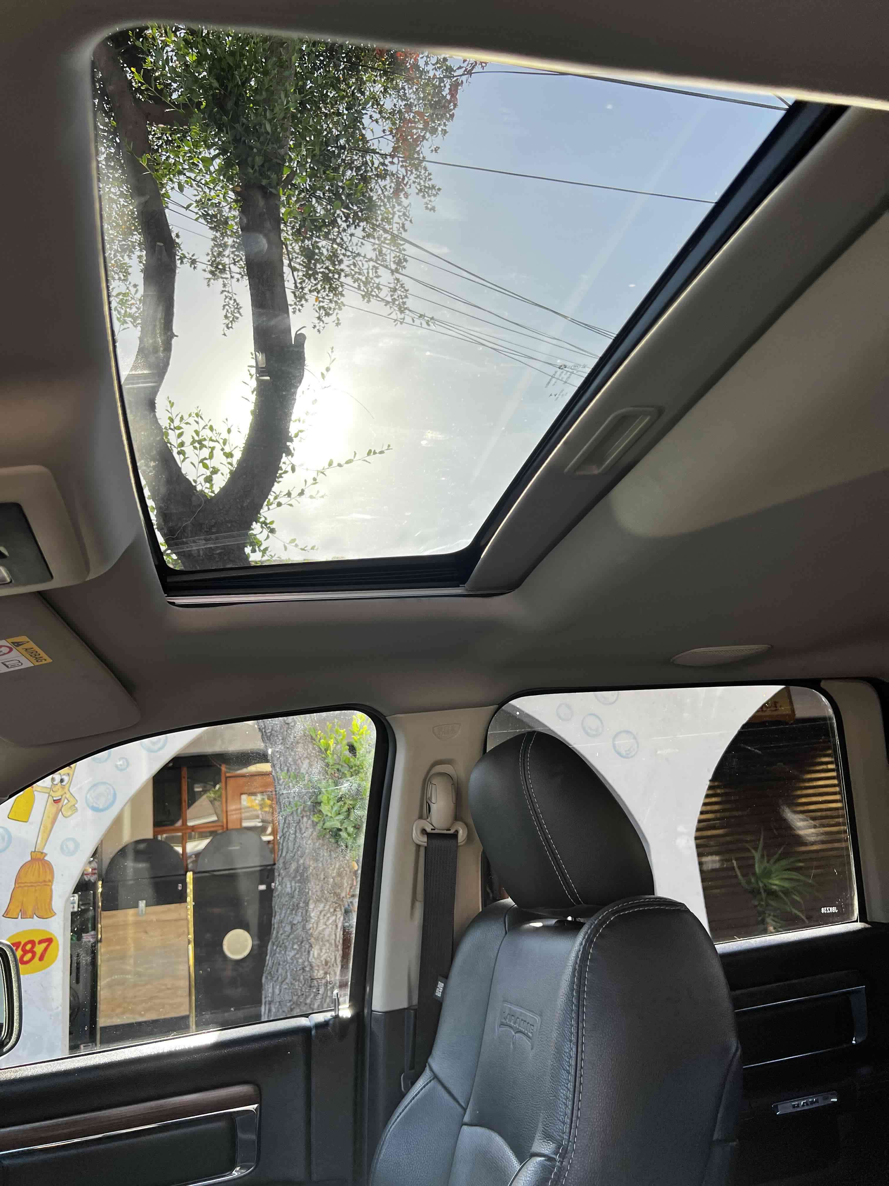 RAM 1500 laramie 2016 5.7 - miniatura 6