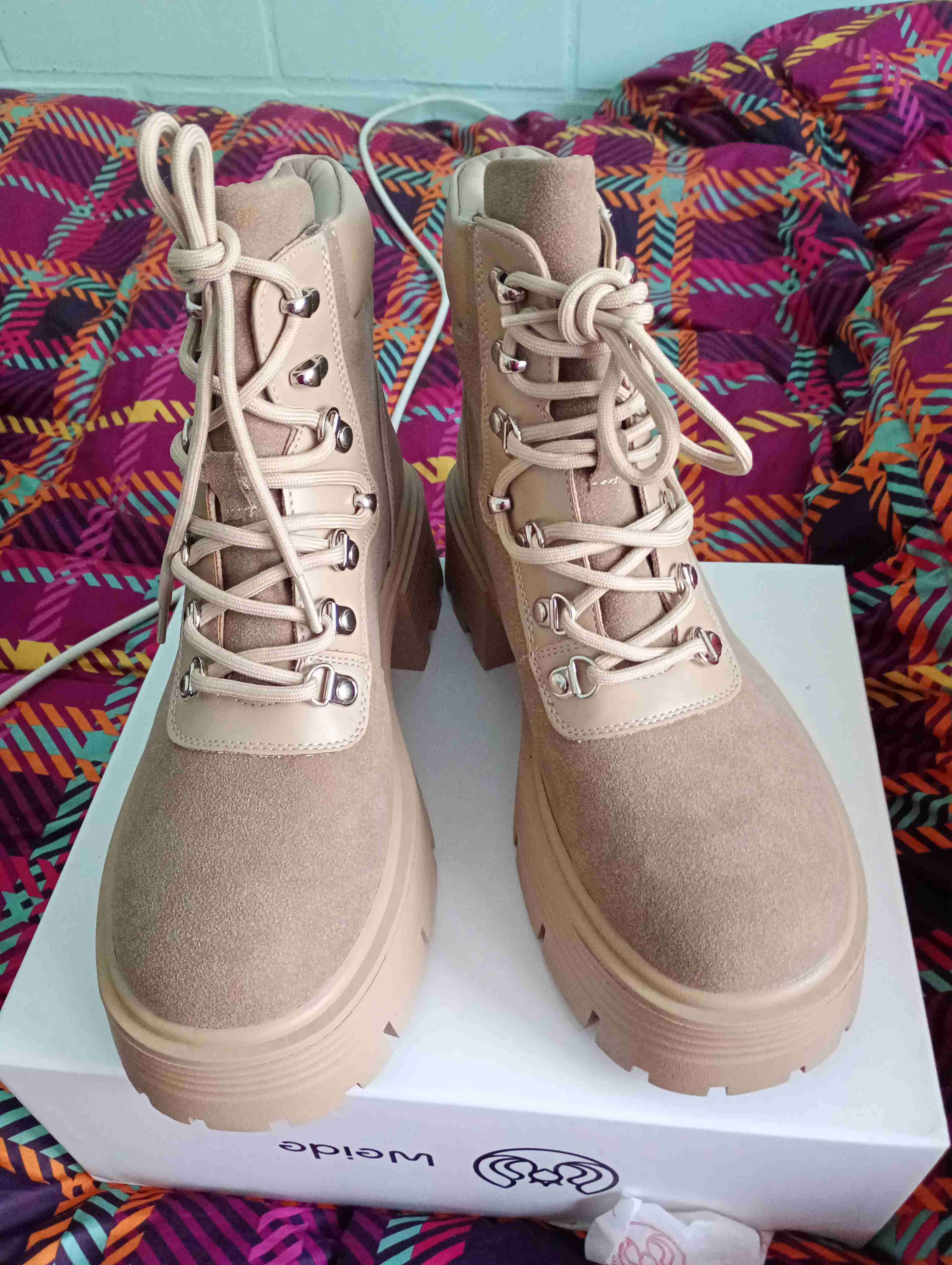 Botines beige con plataforma