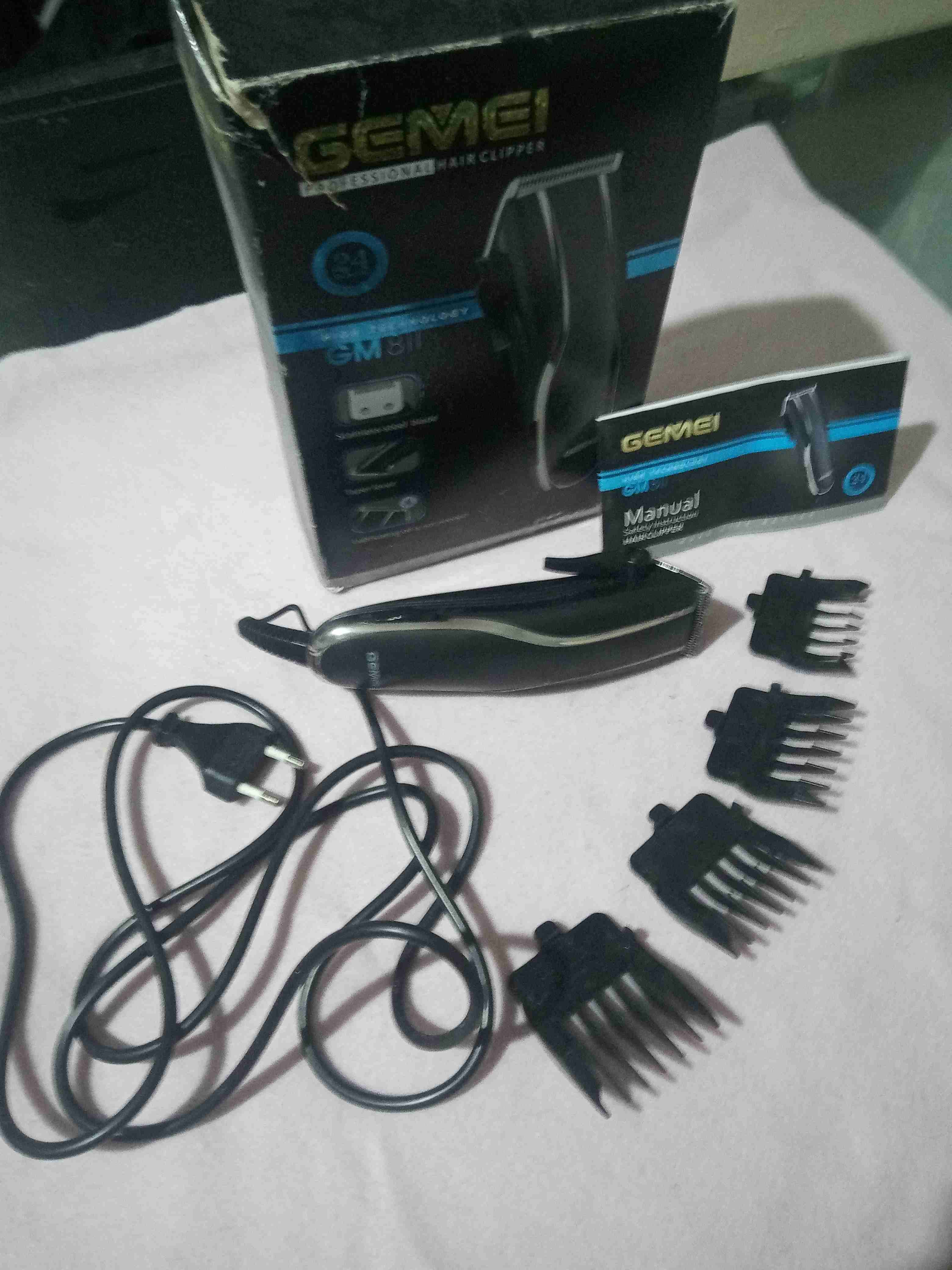 Cortadora de pelo Gemei GM 811 - 3