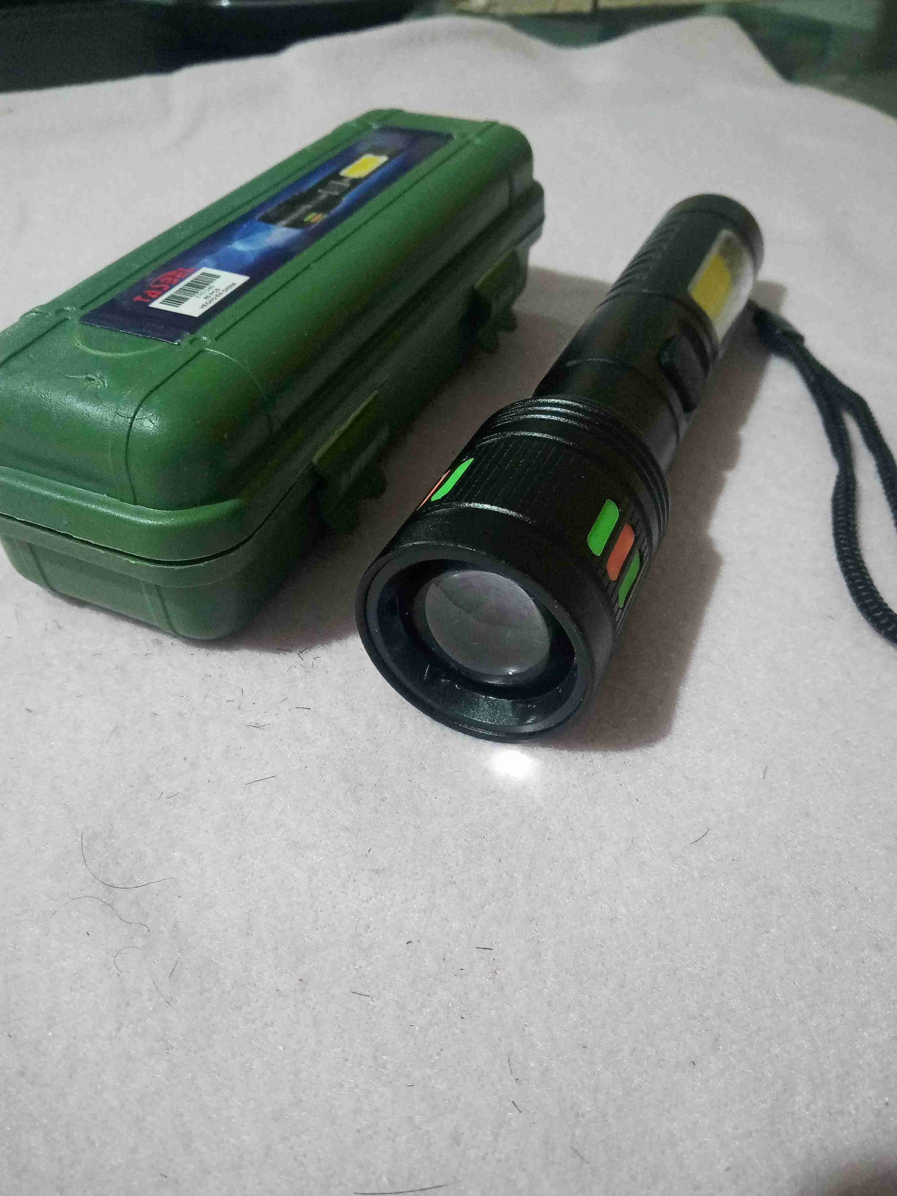 Linterna táctica LED recargable - miniatura 3