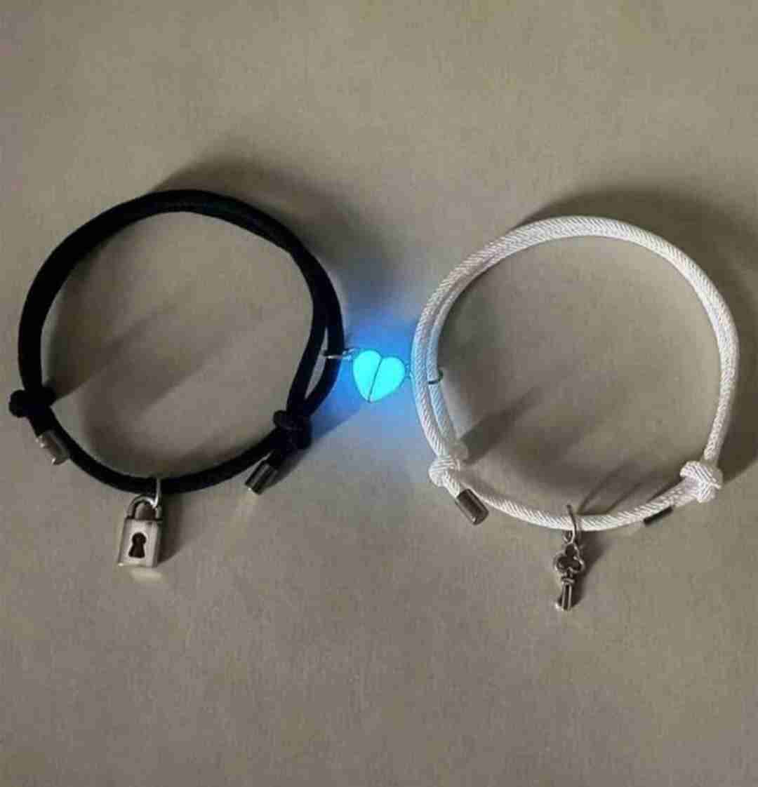 Pulseras de pareja luminosas - miniatura 6