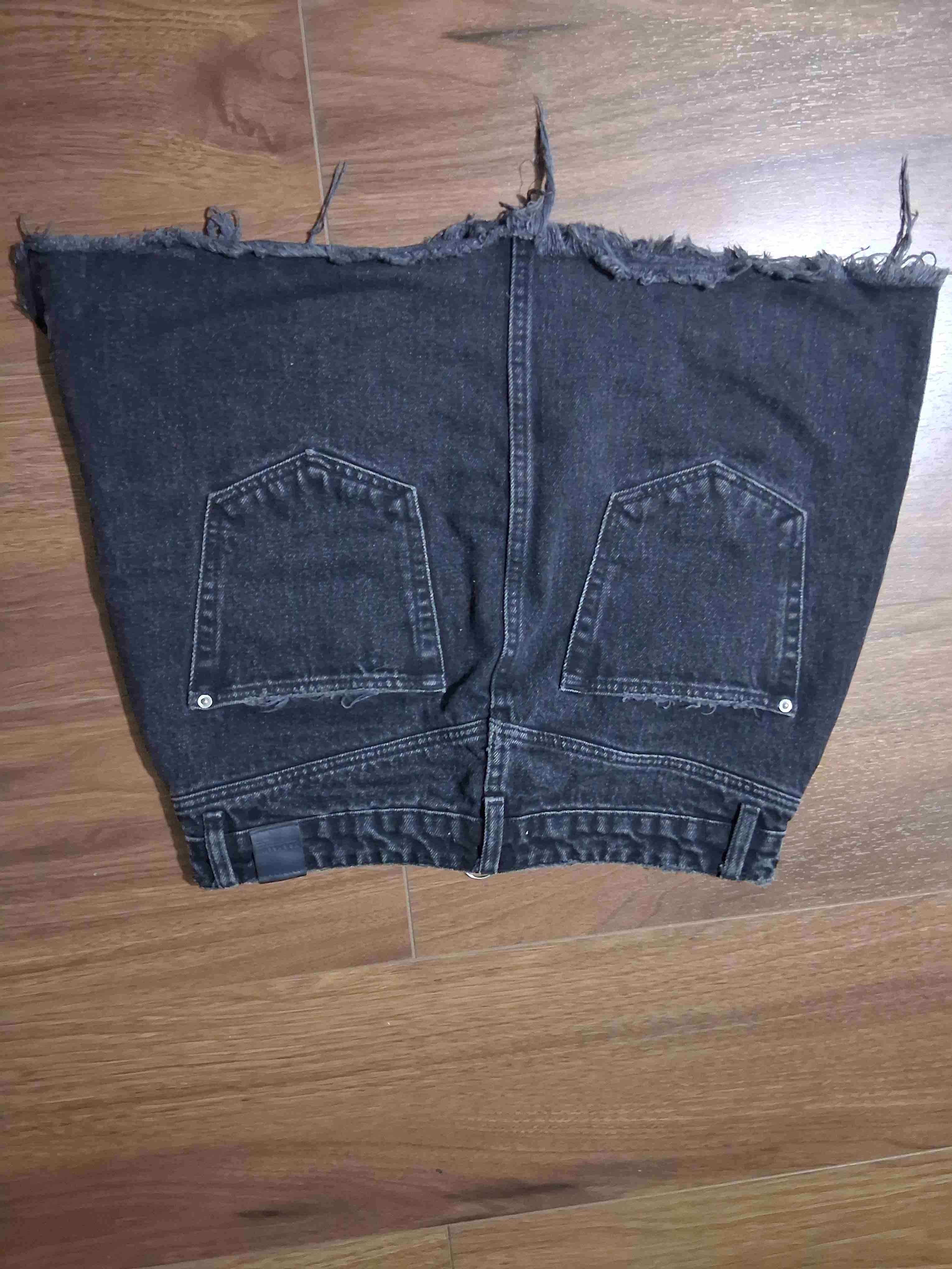 Falda de mezclilla oscura con cierre - 2