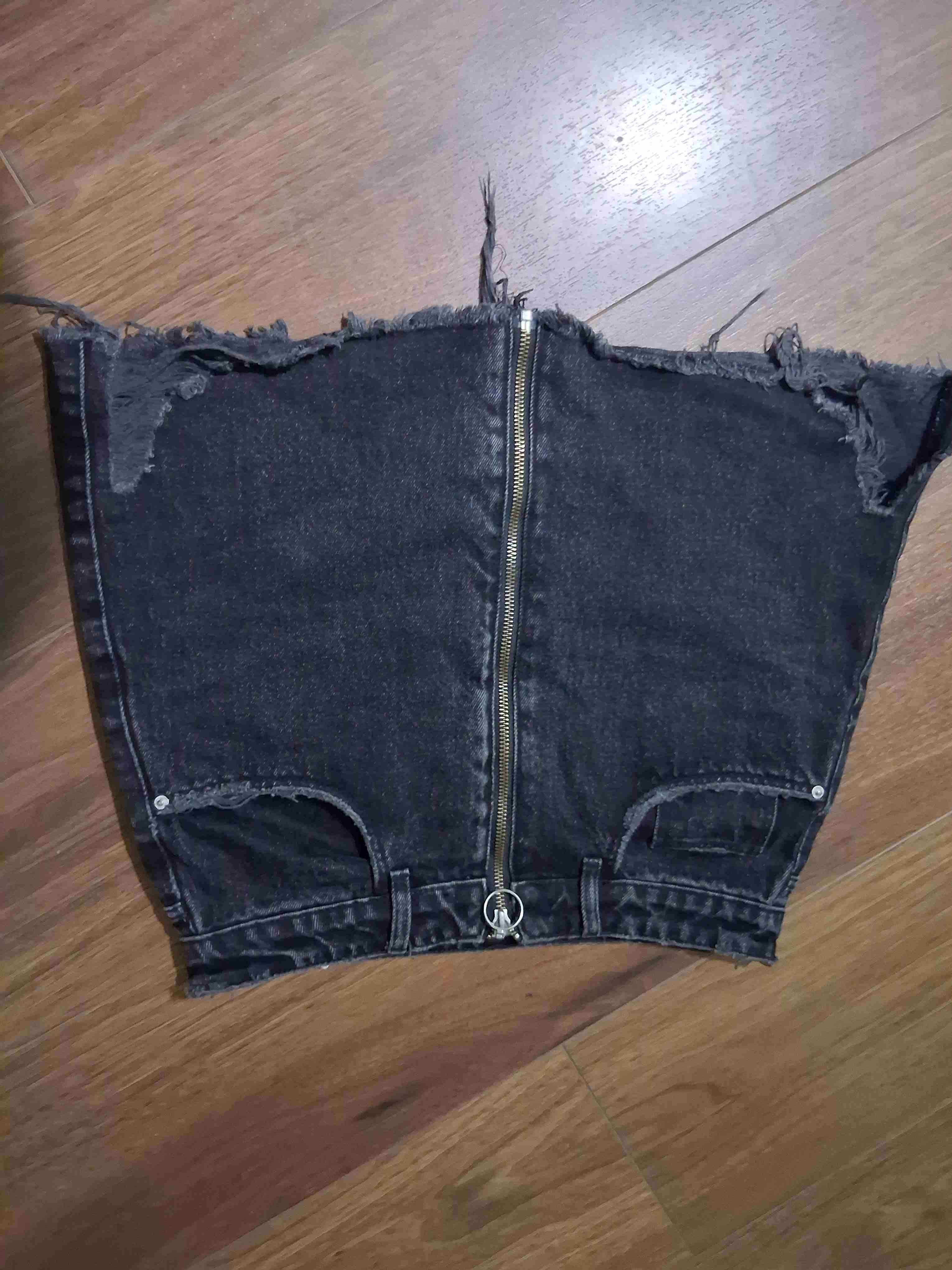 Falda de mezclilla oscura con cierre - 3