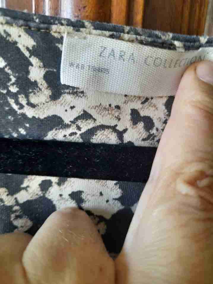 Polera sin mangas estampado animal print - miniatura 4