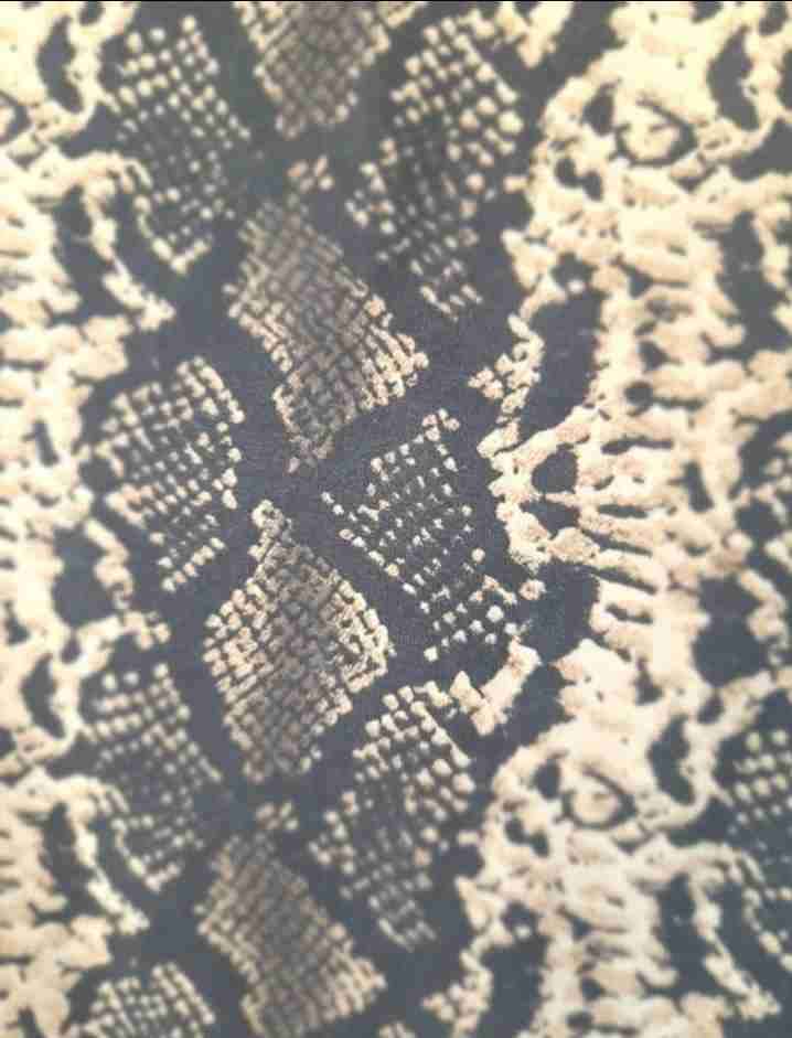 Polera sin mangas estampado animal print - miniatura 5