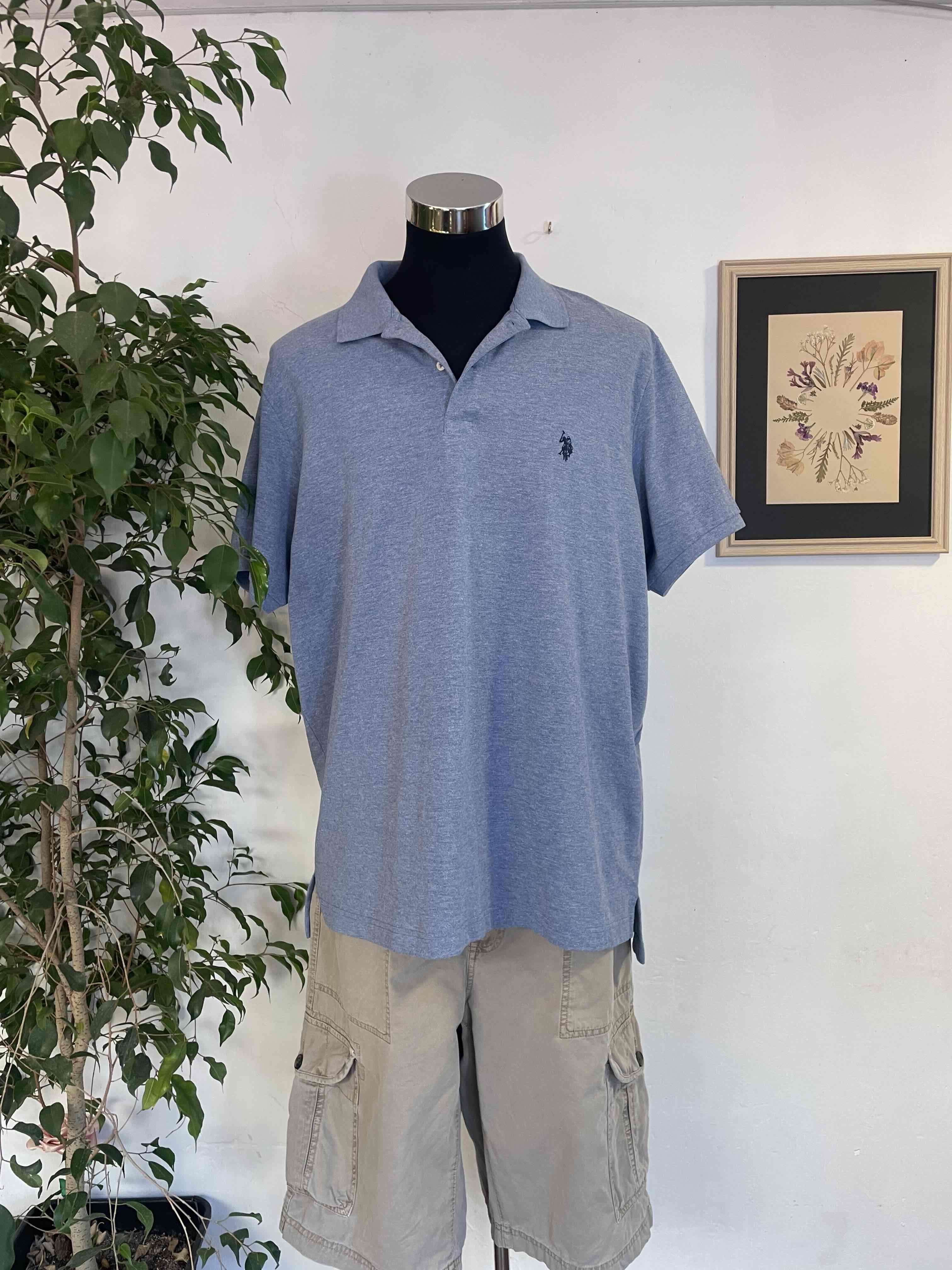 Polera polo azul hombre