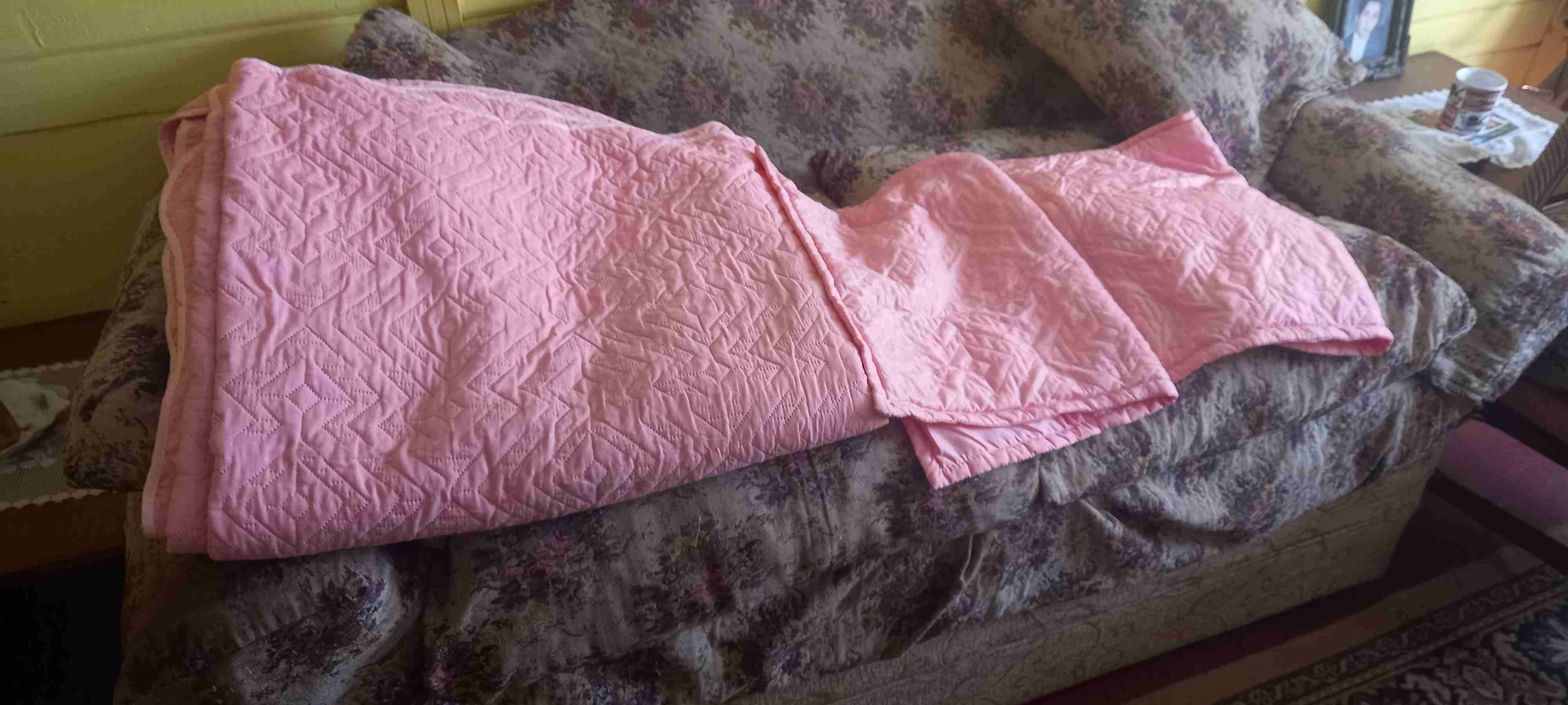 Cubrecama rosado matelasseado - miniatura 2