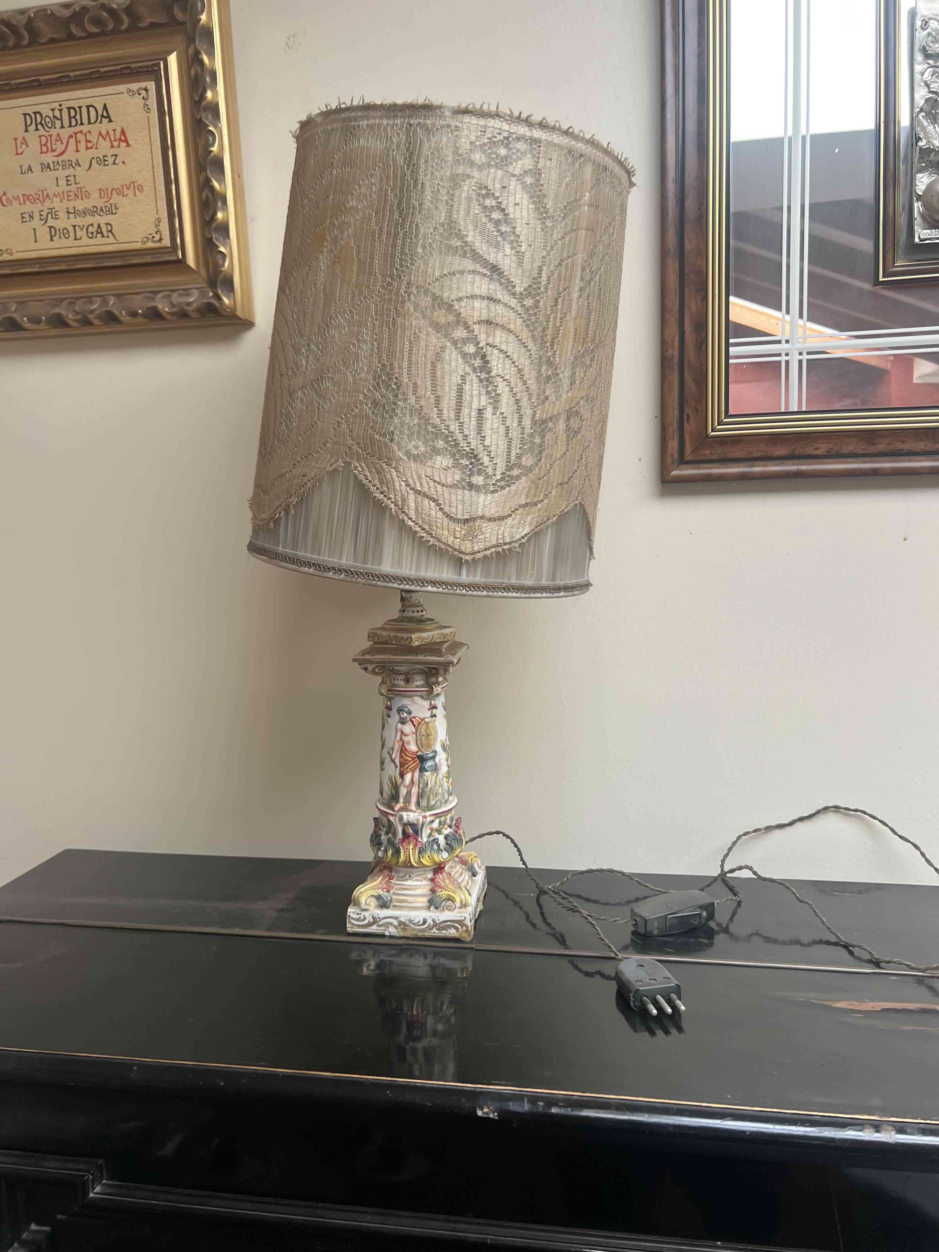 Moledor de café antiguo - miniatura 4