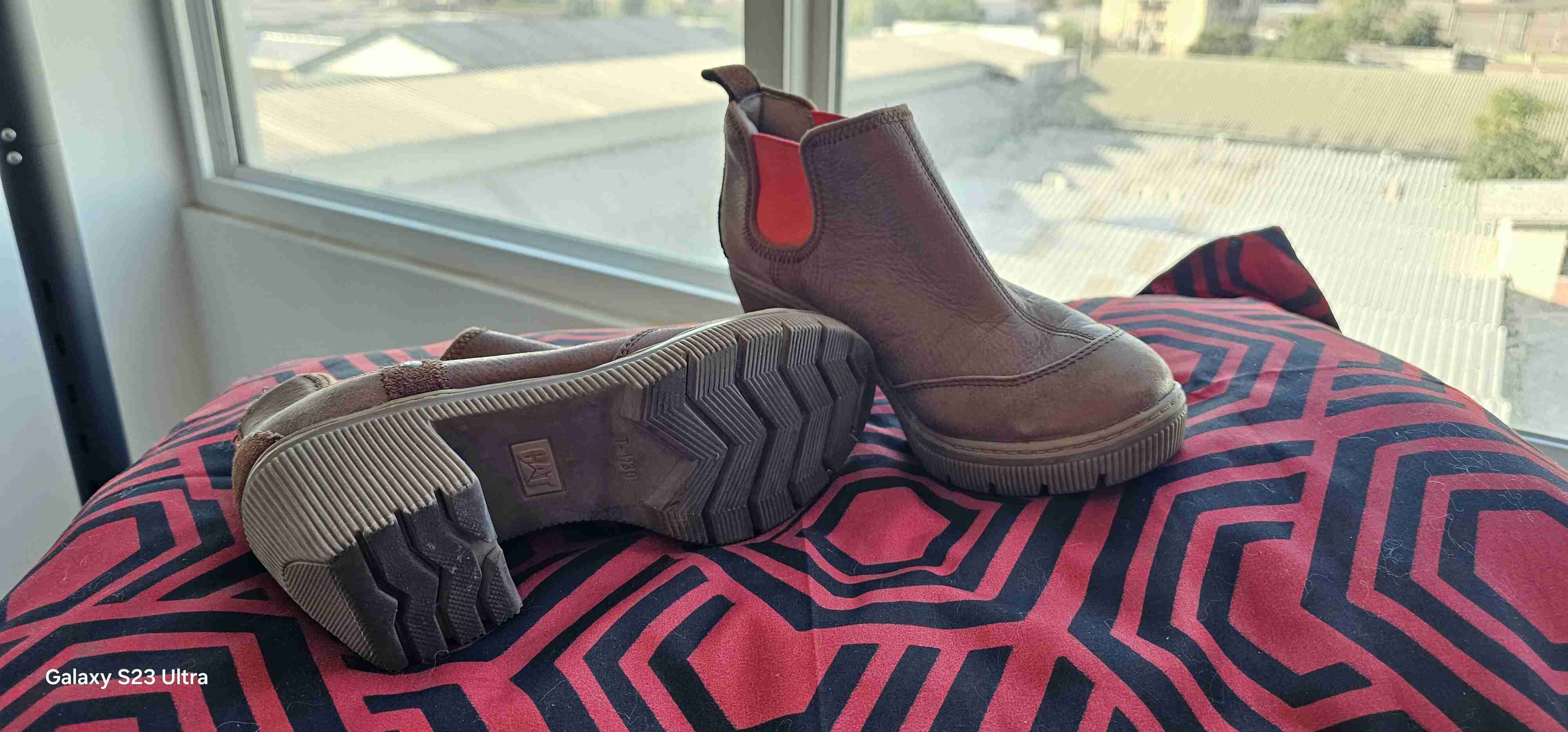 Botines marrones con tacón - miniatura 2