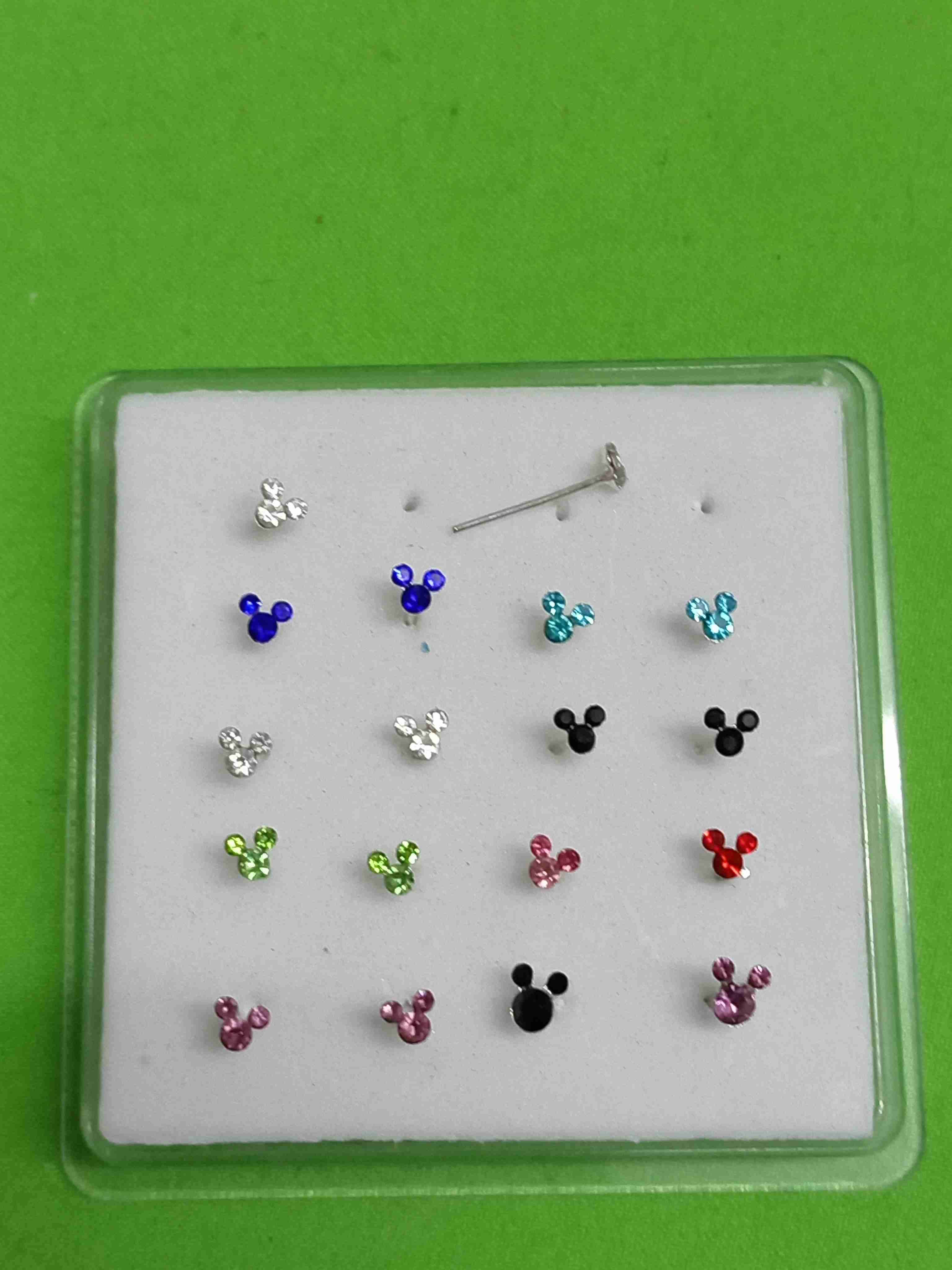 Piercing de nariz de plata, en diferentes diseños