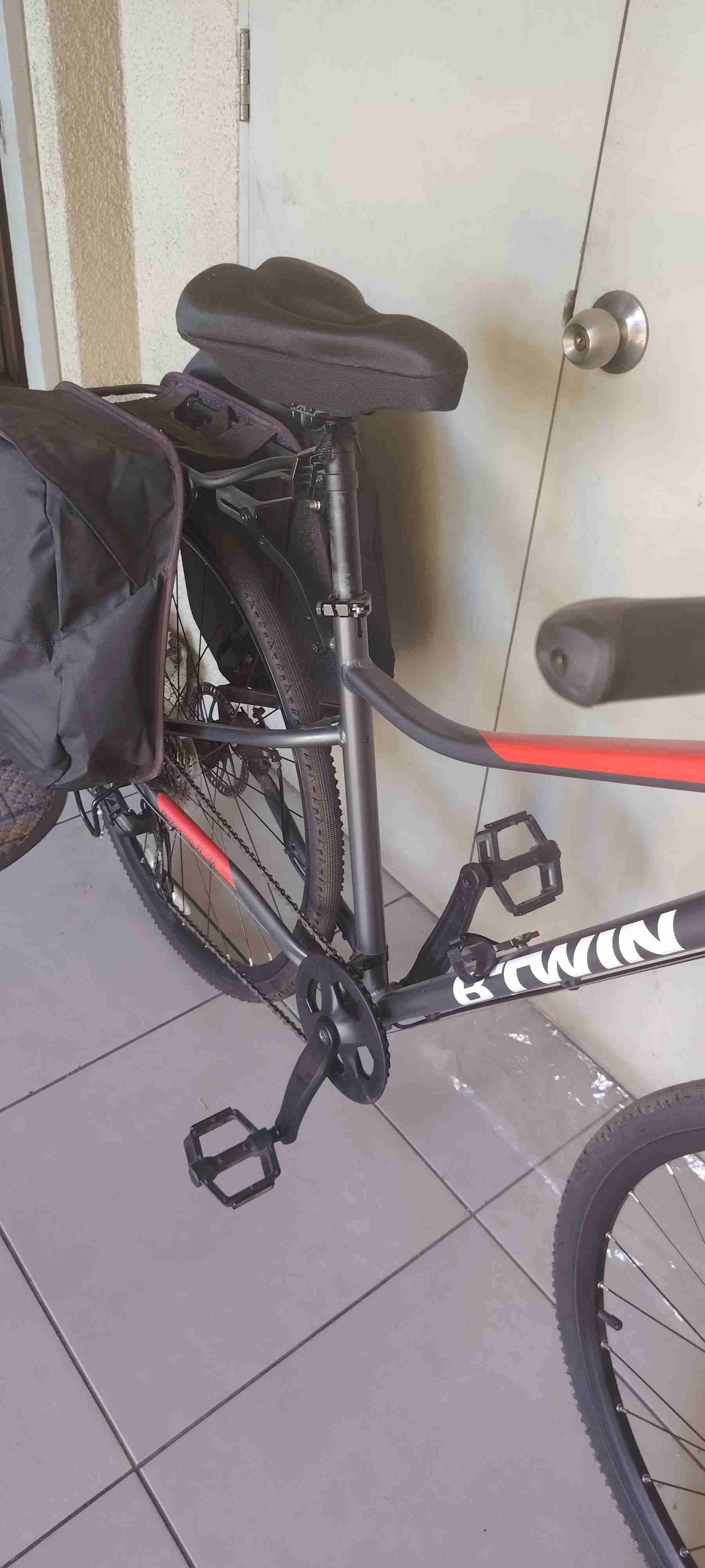 Bicicleta decathlon Riverside gris y roja - 3